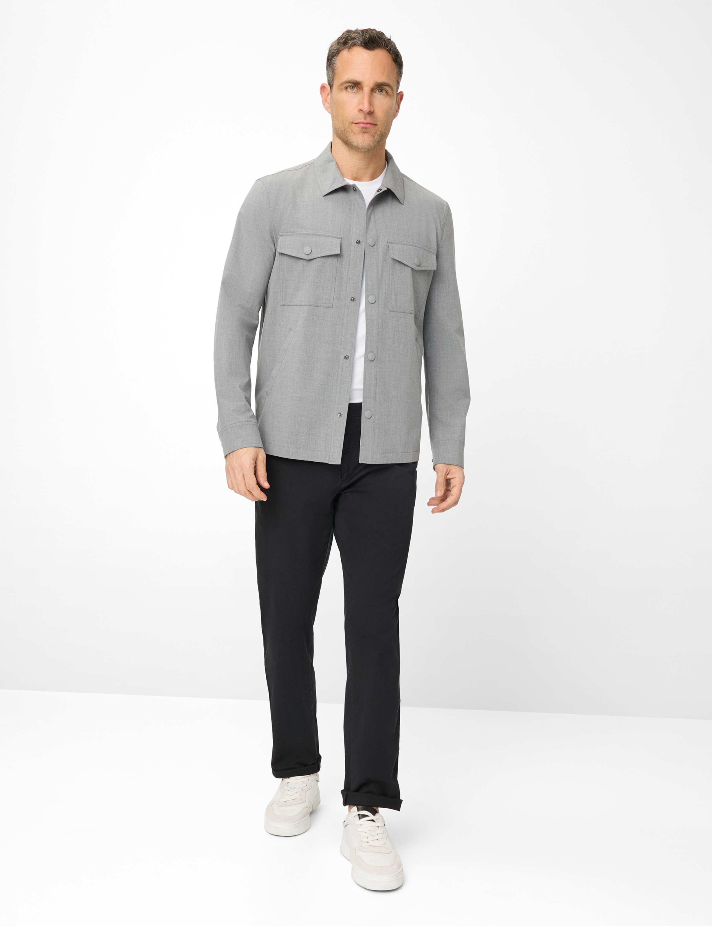 Heren Style EVANS Zwart Regular Fit Model outfit