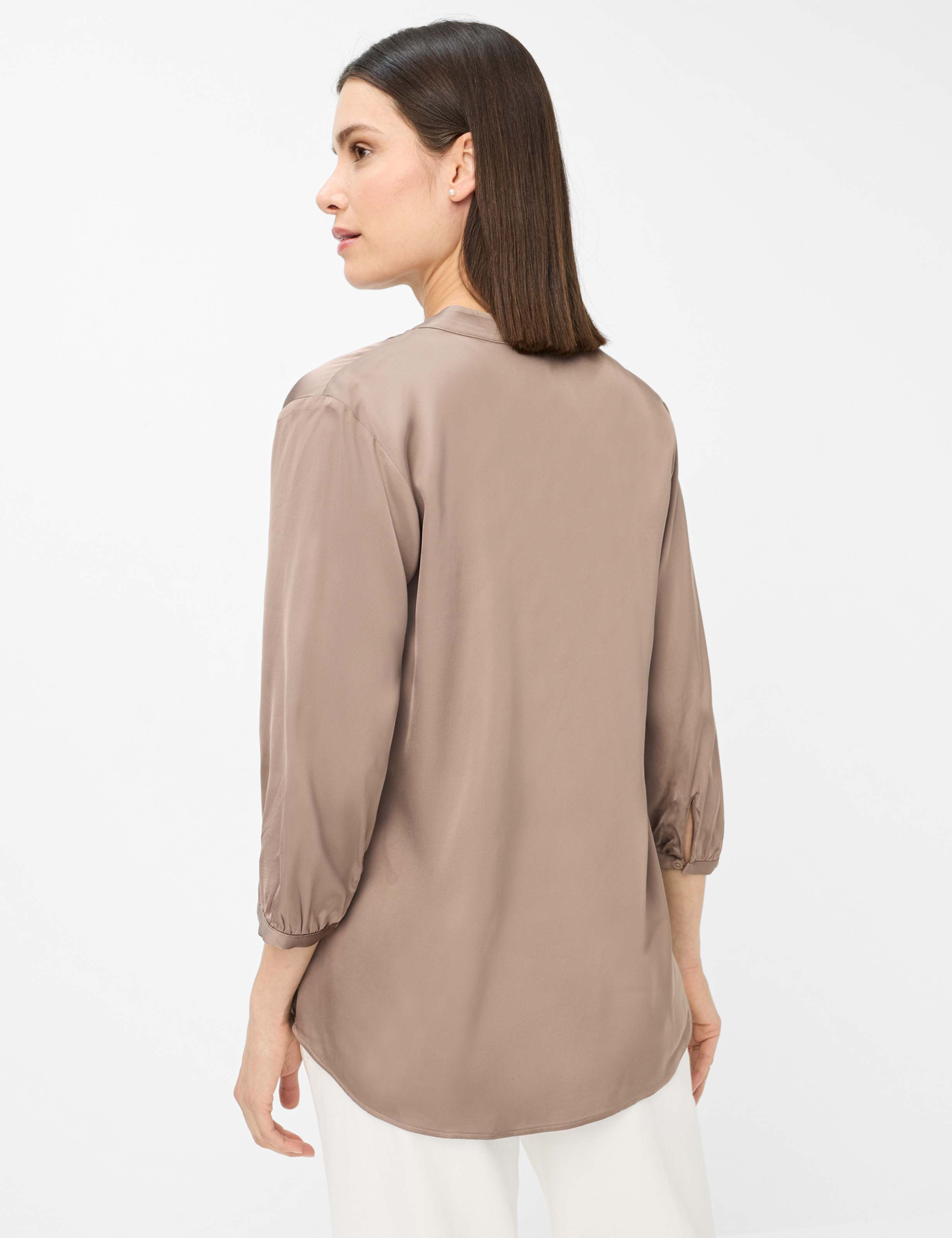 Dames Style VALEA Bruin  Model achterkant