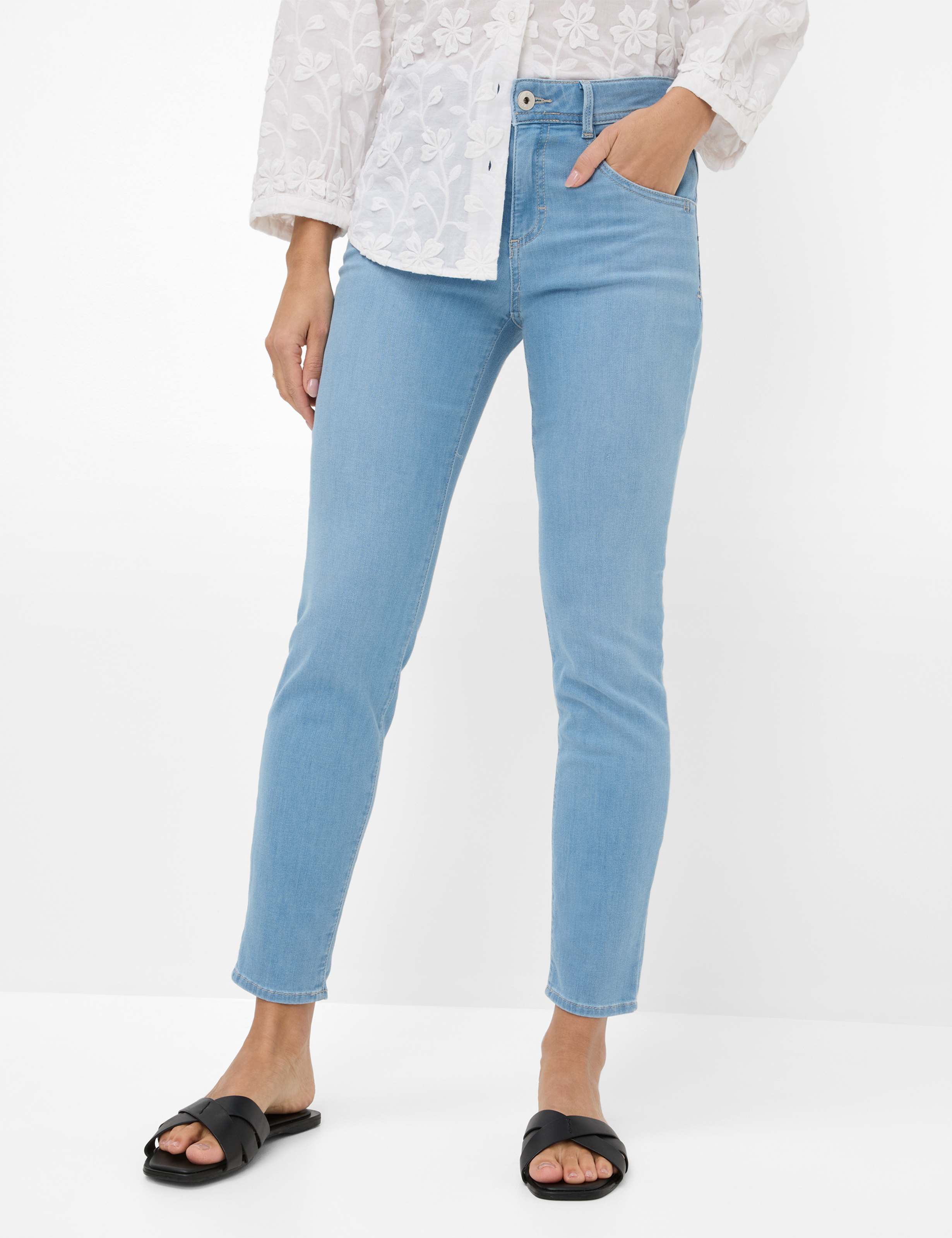 Shades of Blue, Women, Style SHAKIRA S, MODEL_FRONT_ISHOP