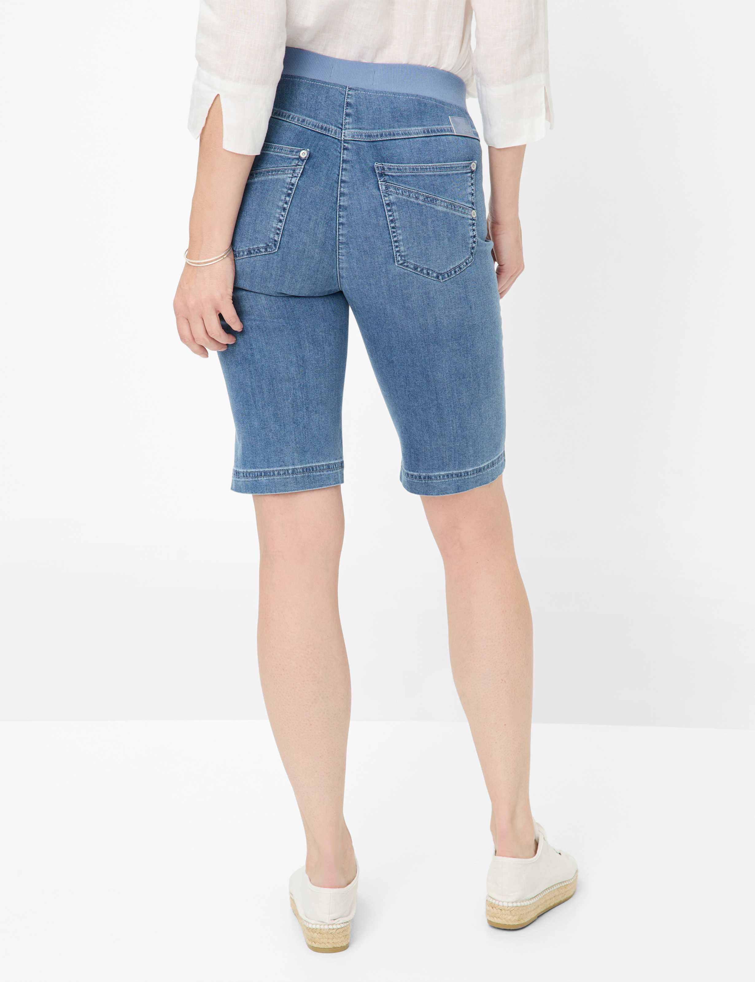 Femme Style PAMINA BERMUDA Denim Bleu Slim Fit Dos mannequin