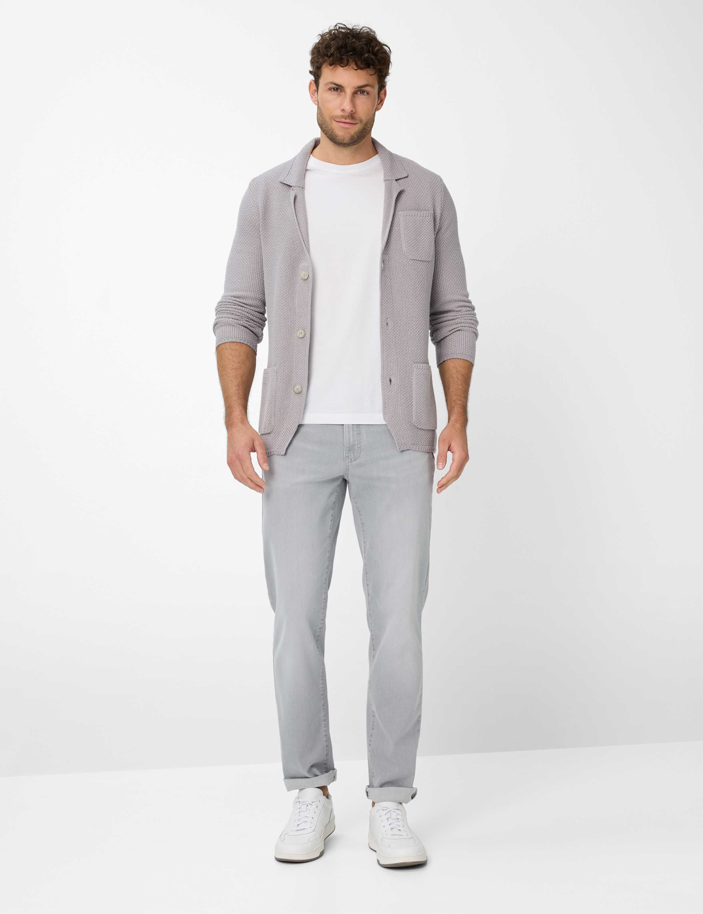 Herren Style CADIZ Denim Hellgrau Straight Fit Model Outfit