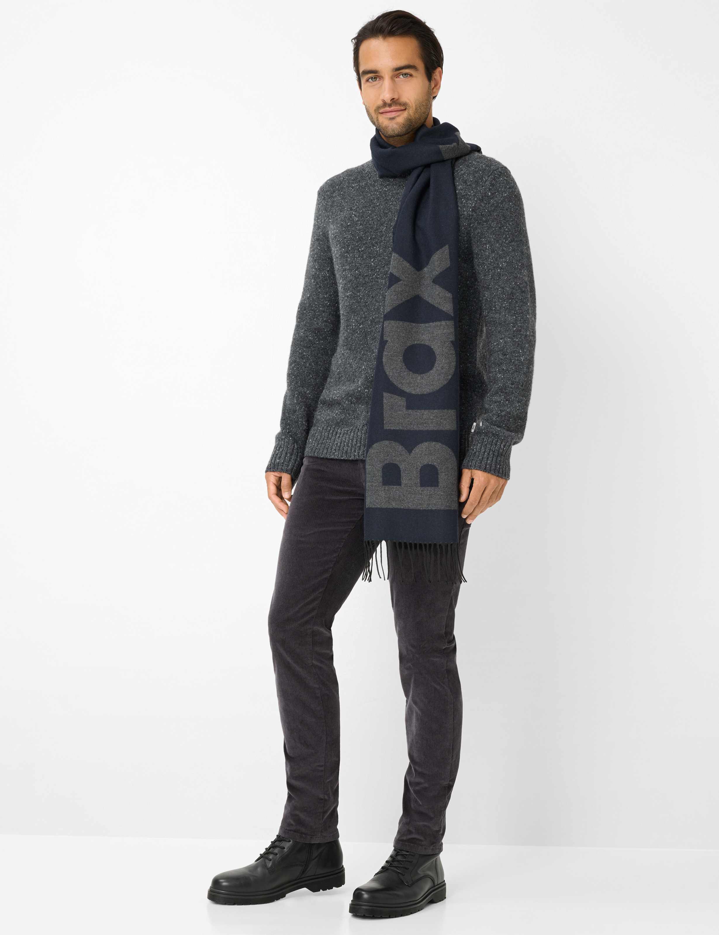 Herre Style BUDDY Mørkegrå  Model Outfit