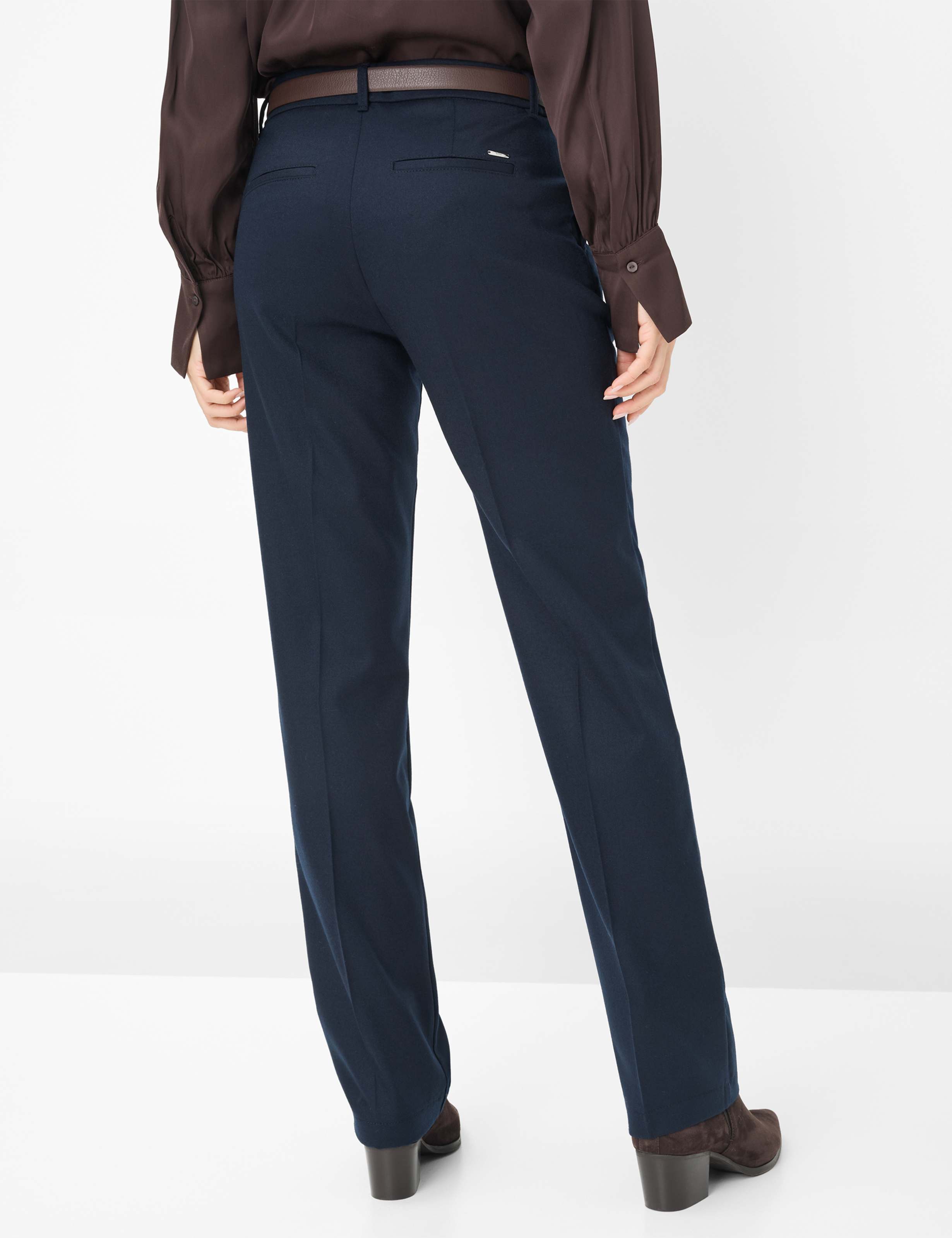 Dames Style MARON Donkerblauw Regular Fit Model achterkant