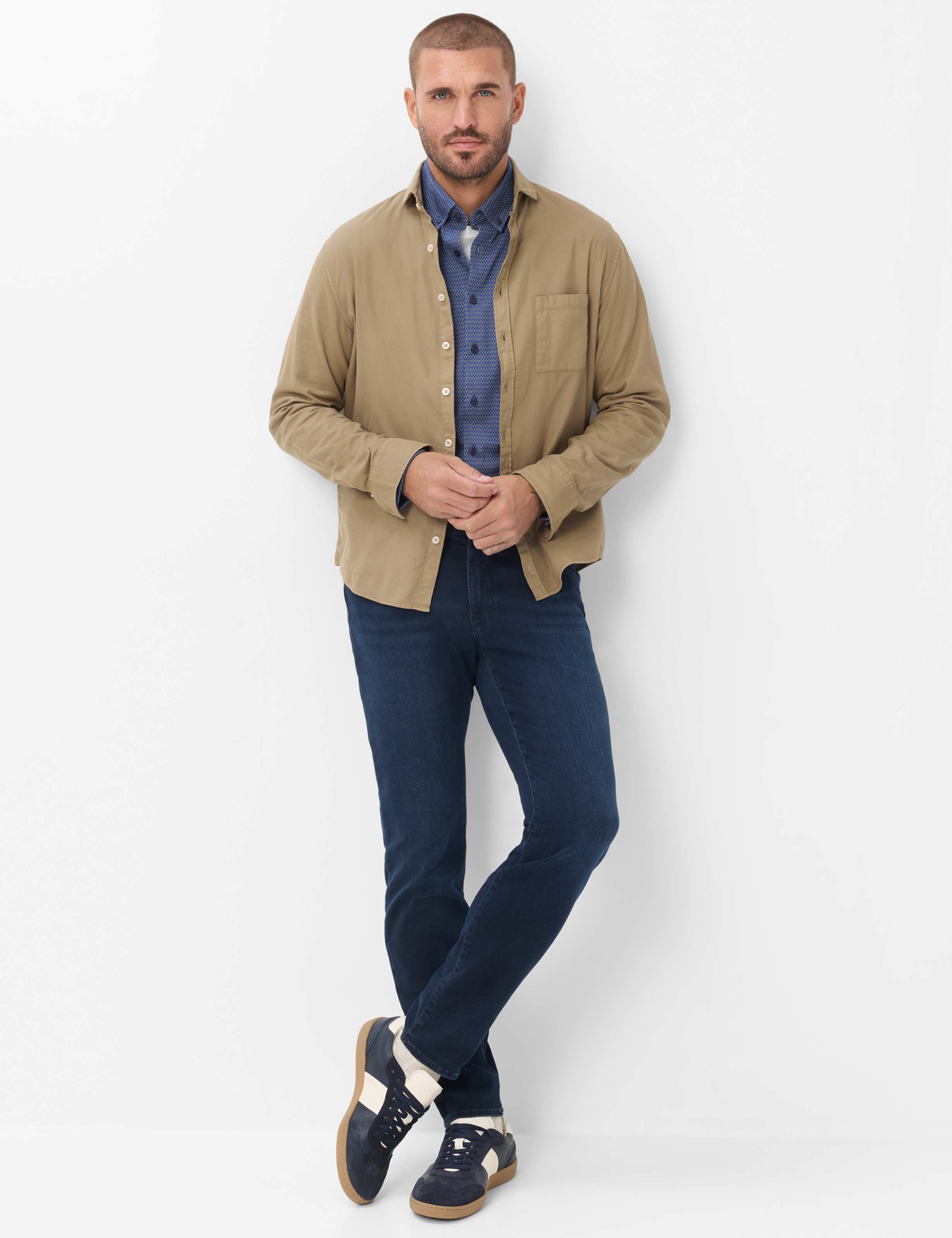 Men Style CHRIS Denim Dark Blue Slim Fit Model Outfit
