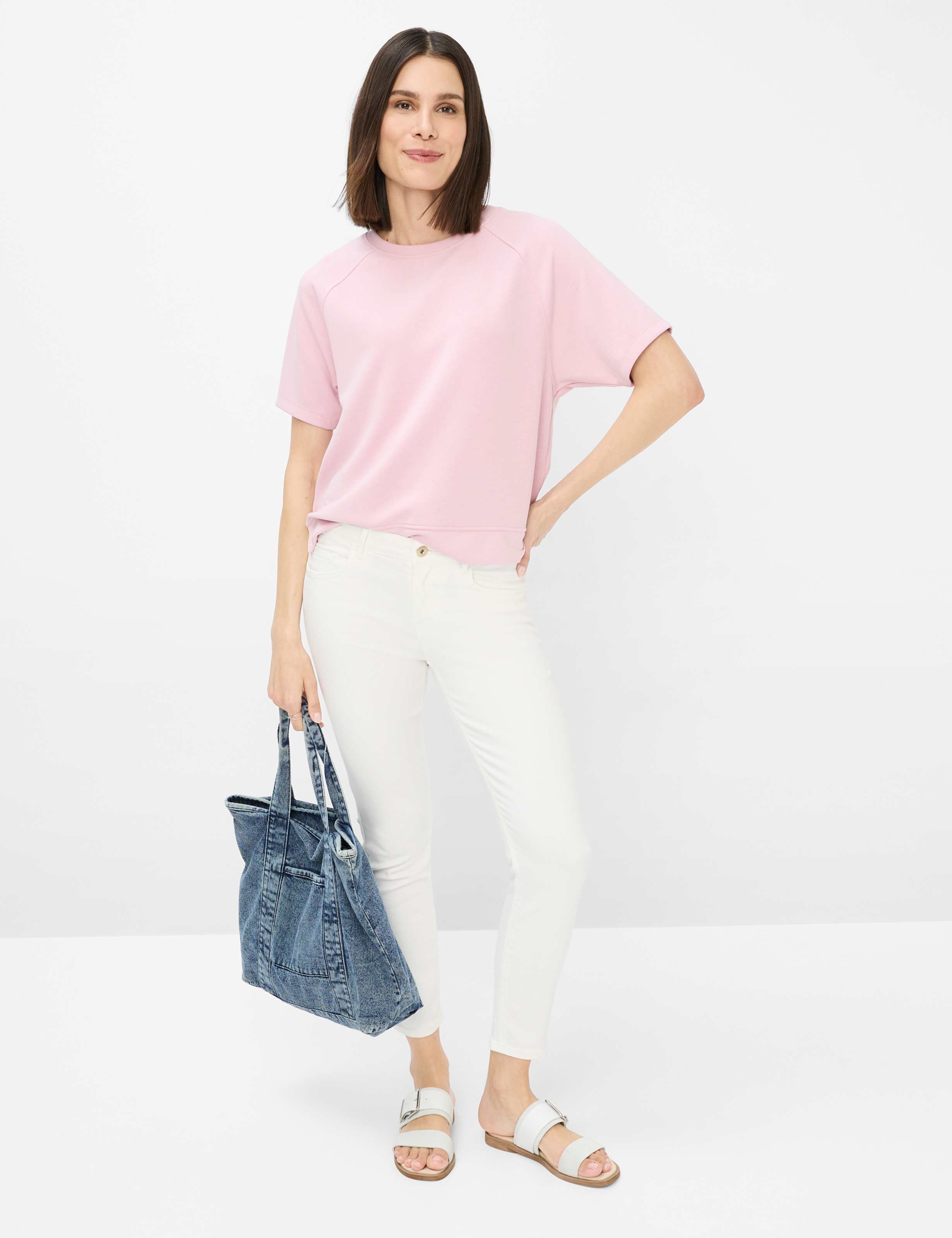 Dames Style BAILEE Roze  Model outfit