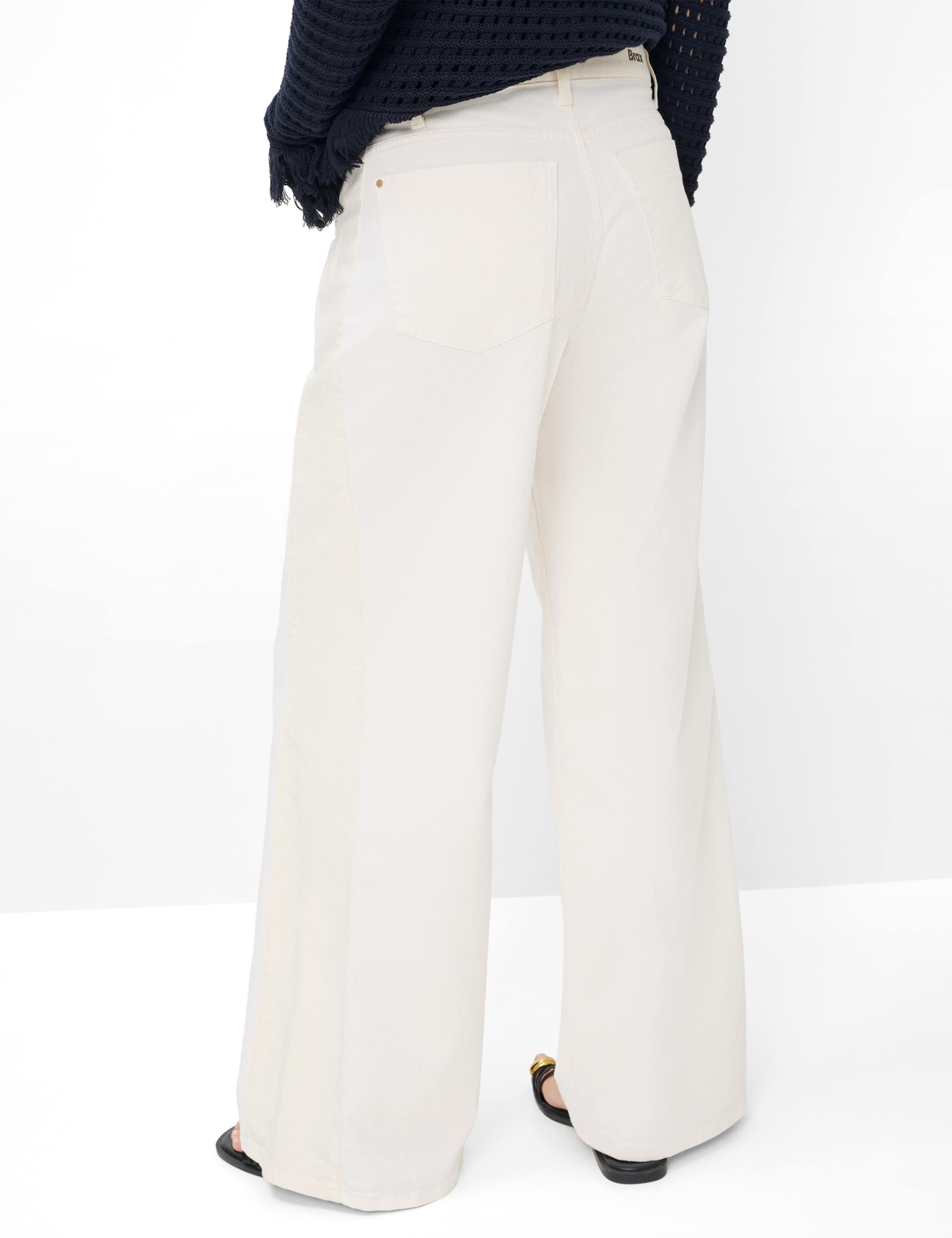 Thumbnail - Brax Damen Five-Pocket-Hose Style MORGAN SOFT ECRU, denim cremeweiß, Gr. 44K