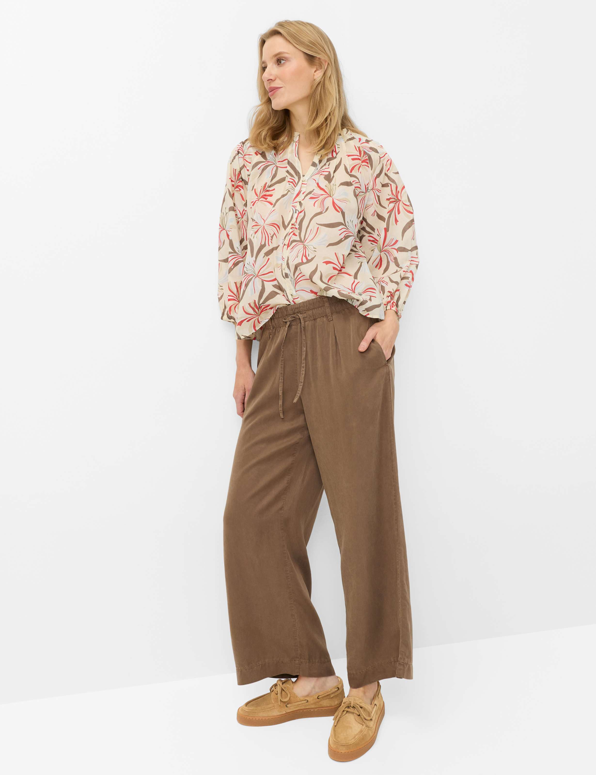 Damen Style MAINE S Braun  Model Outfit