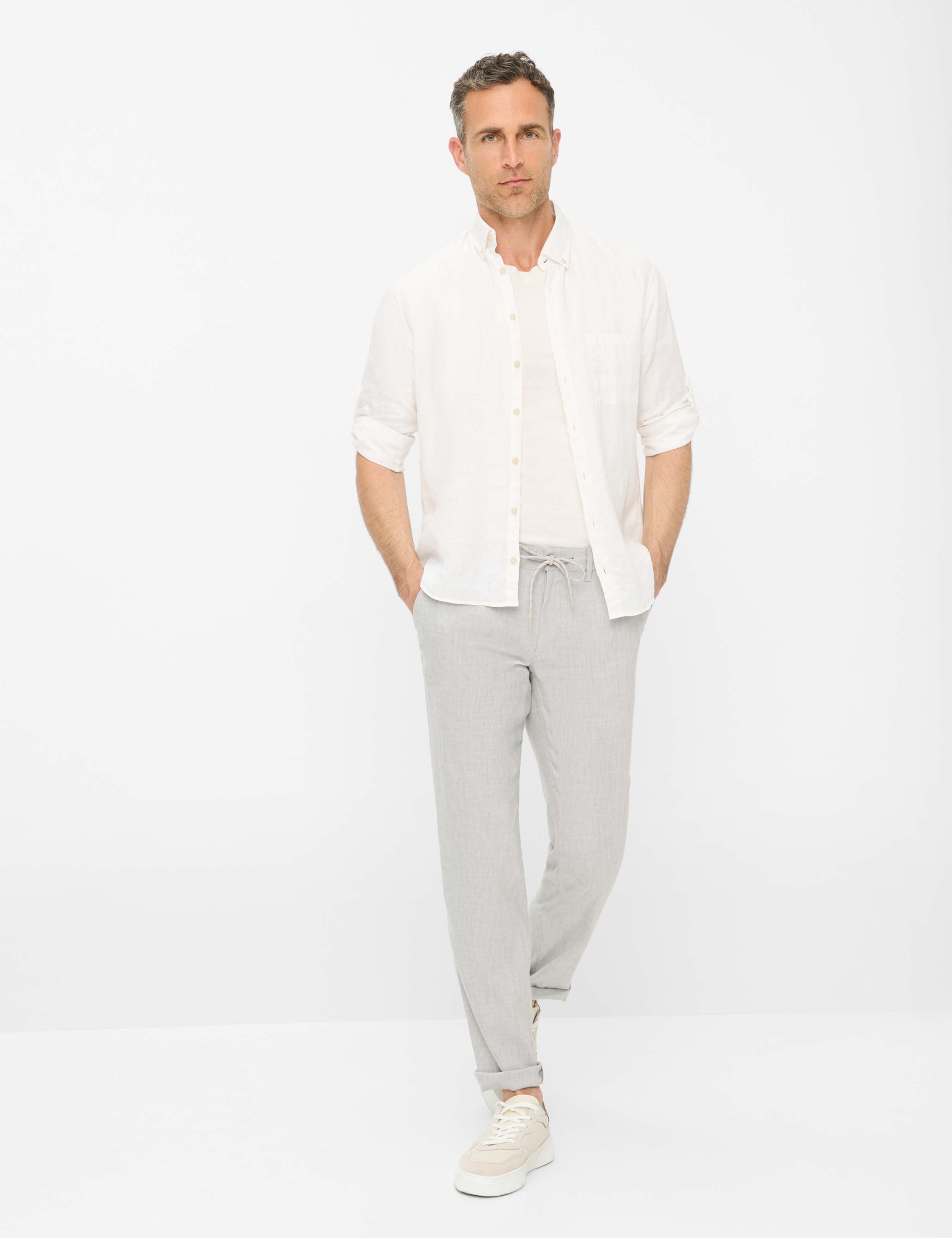 Men Style TILL Dark Gray Regular Fit Model Outfit