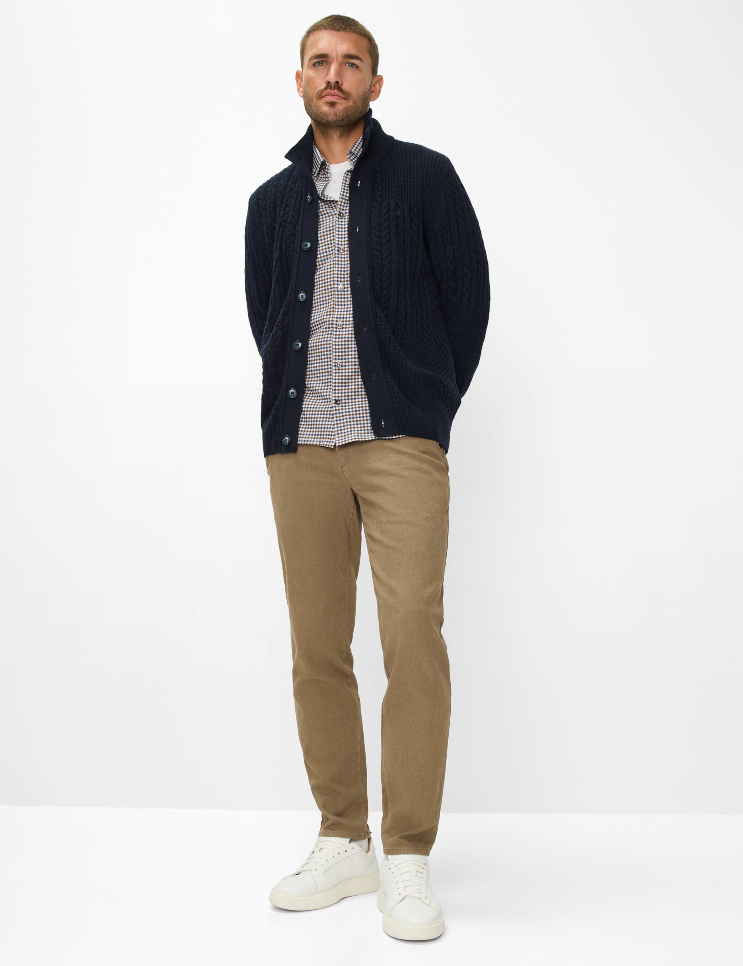 Homme Style JEFF Bleu Foncé  Tenue du mannequin