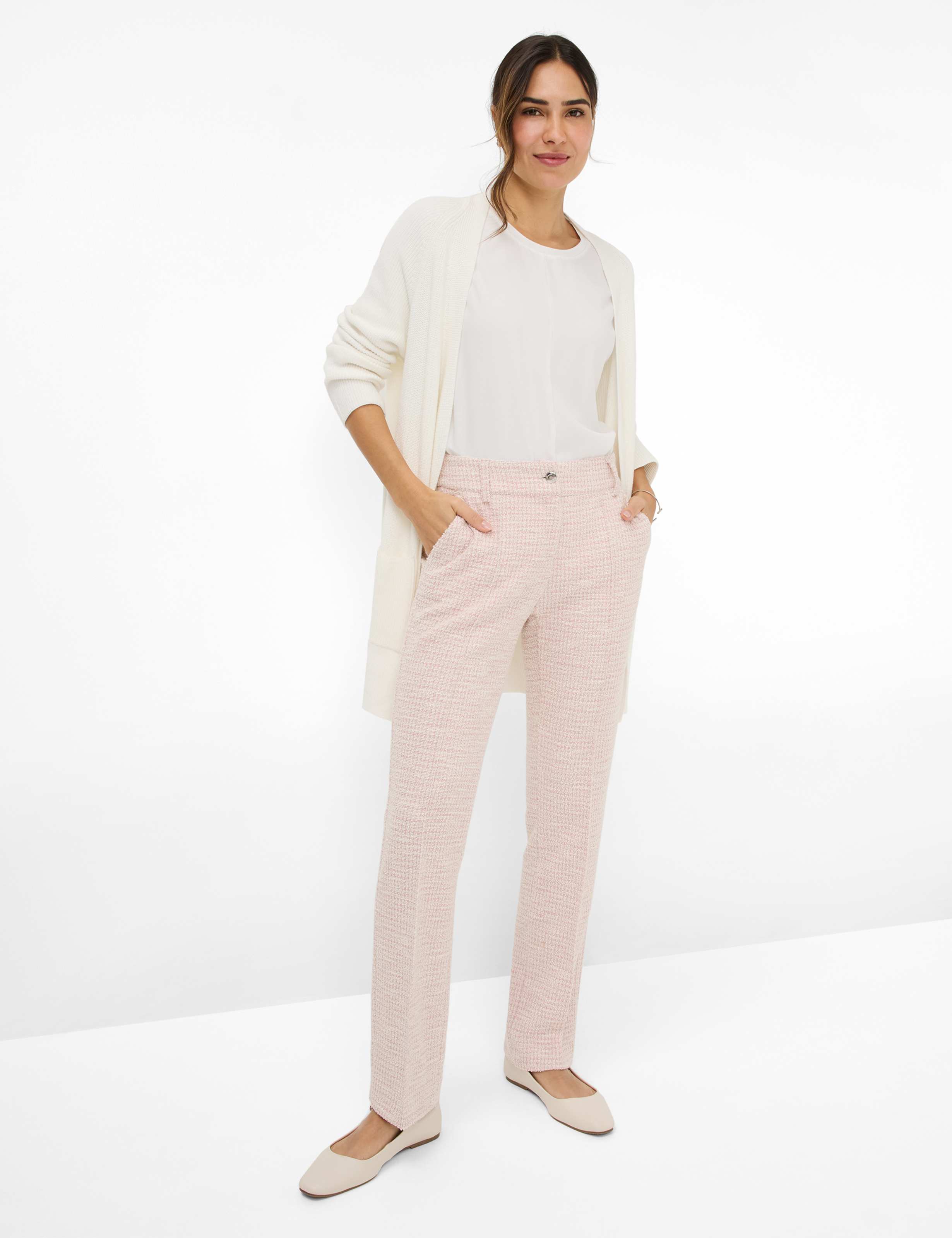 Women Style MARON Rose Regular Fit Model Outfit