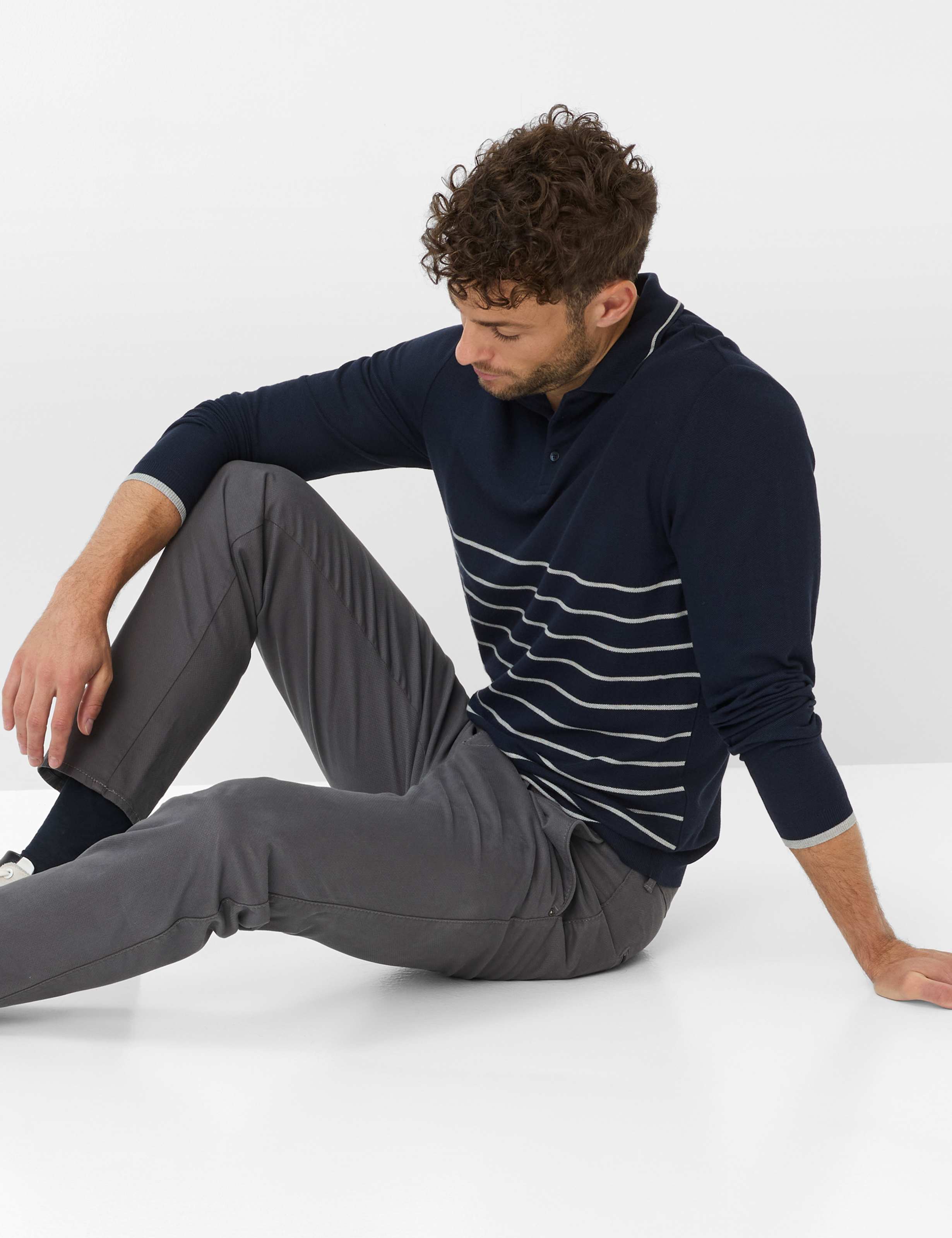 Herren Style FABIO IN Dunkelgrau Modern Fit Detail 1
