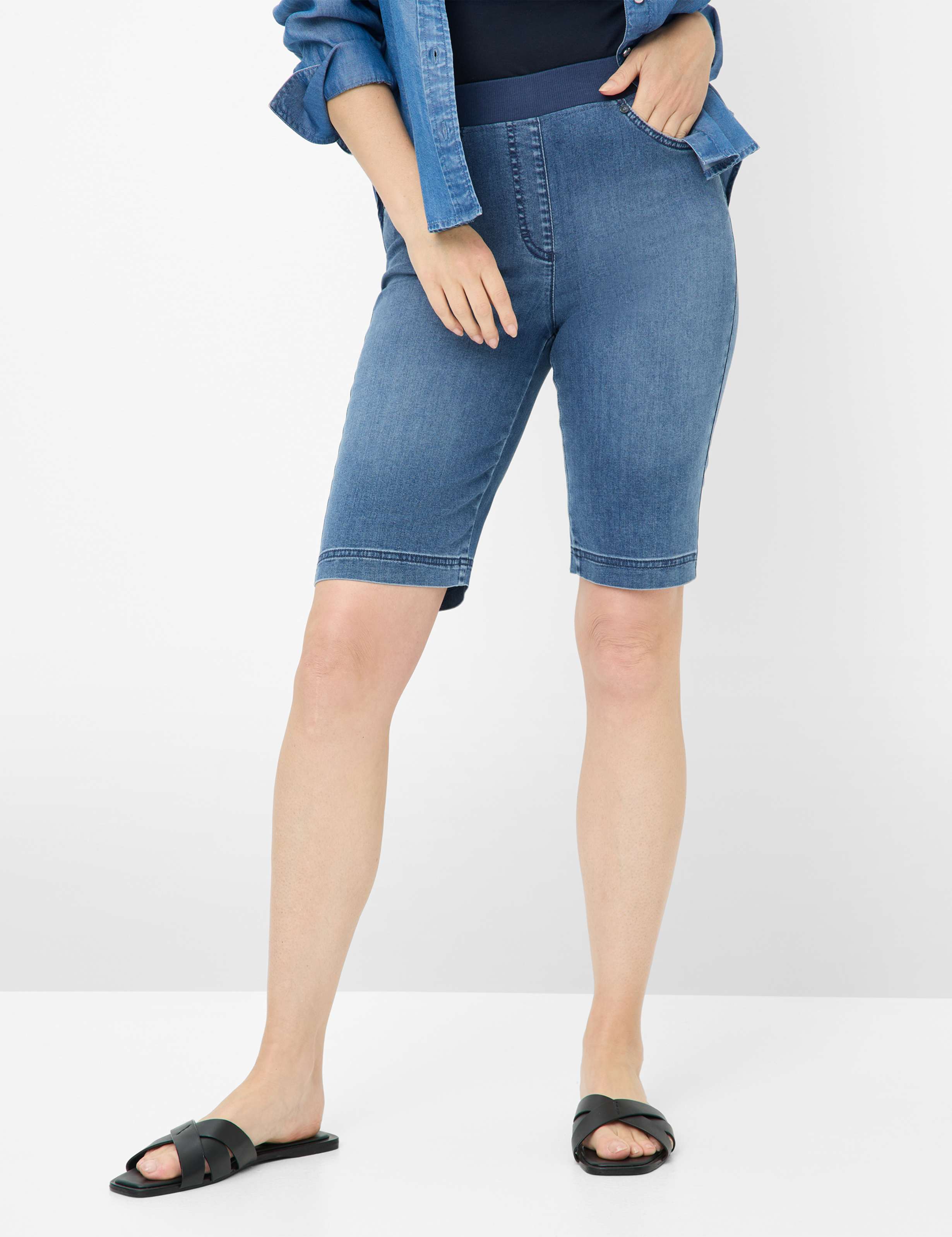 Blautöne, Damen, Style PAMINA BERMUDA, MODEL_FRONT_ISHOP