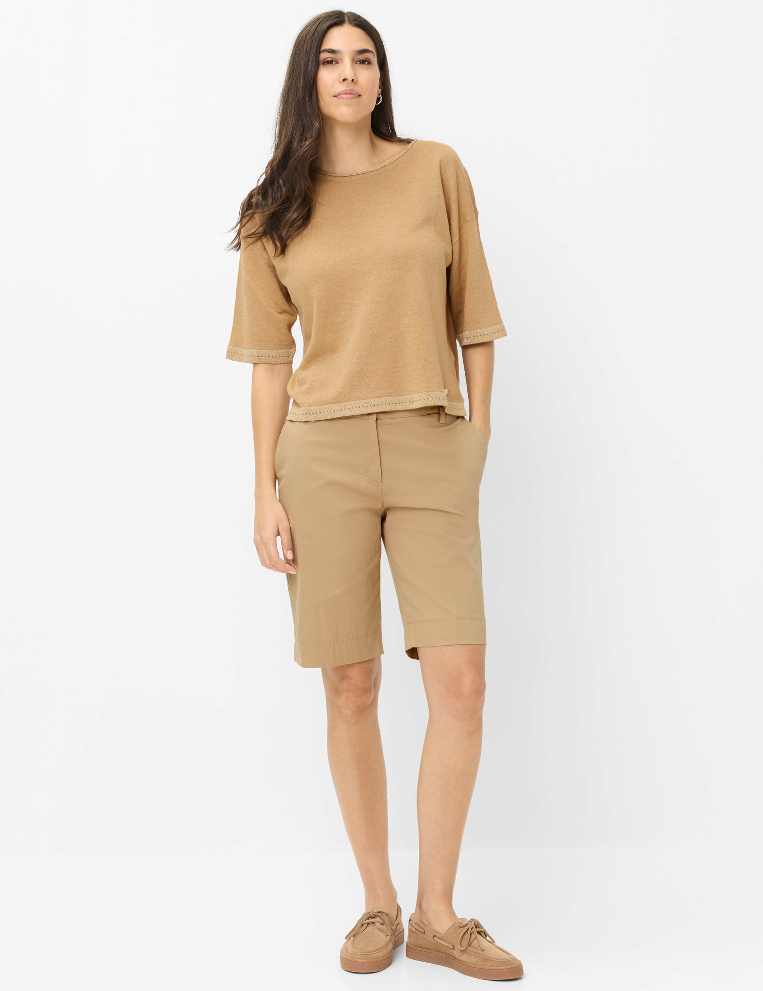 Damen Style MIA B Beige Regular Fit Model Outfit