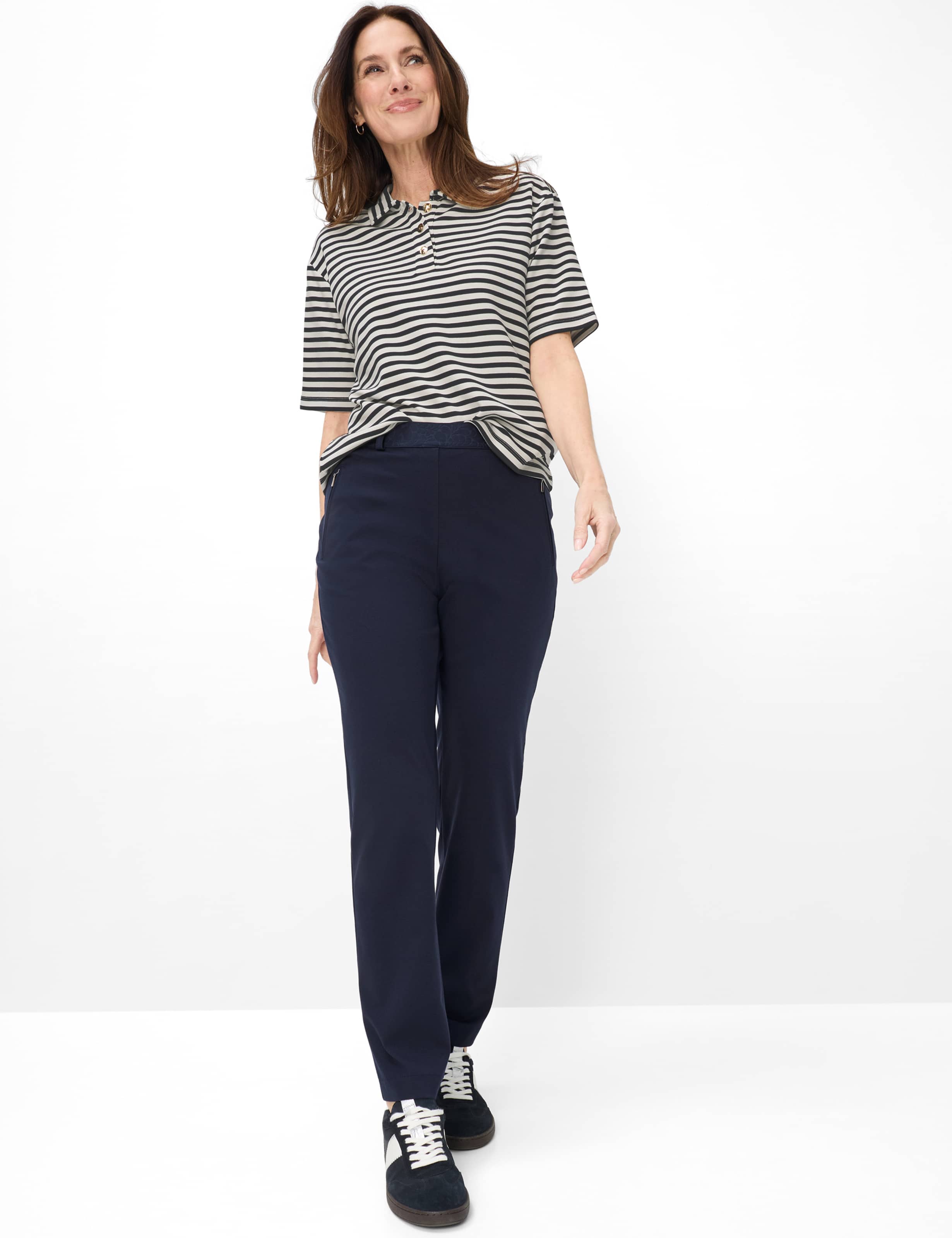 Damen Style CILLY Dunkelblau Comfort Plus Fit Model Outfit