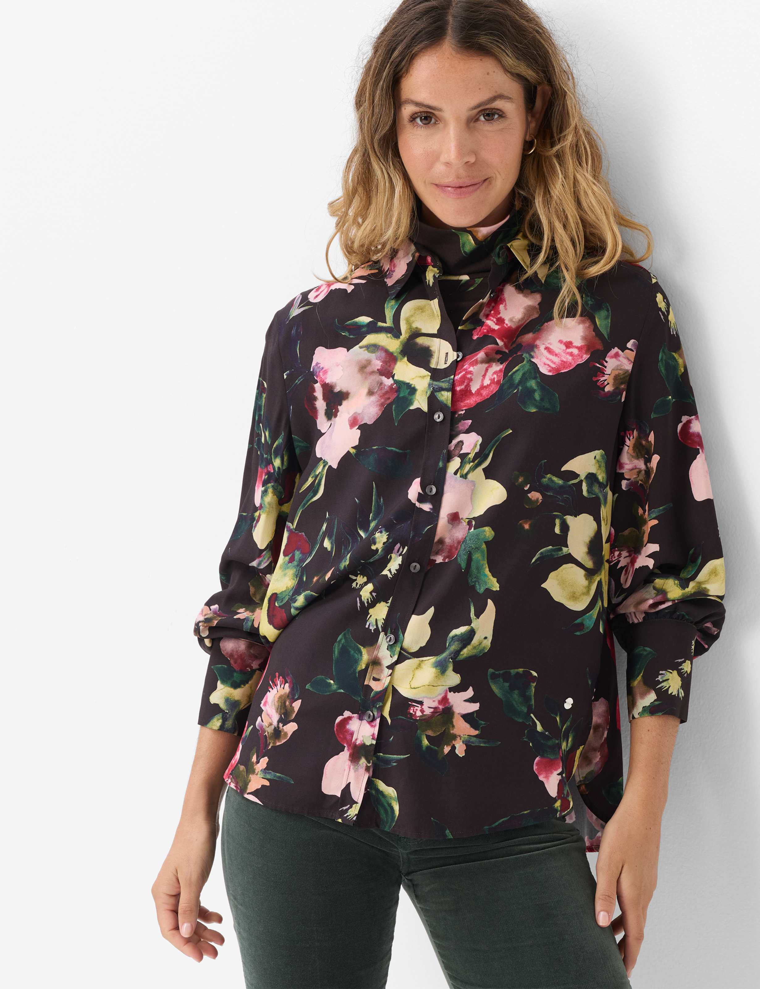 Tons de beige, Femme, Style VIC, MODEL_FRONT_ISHOP