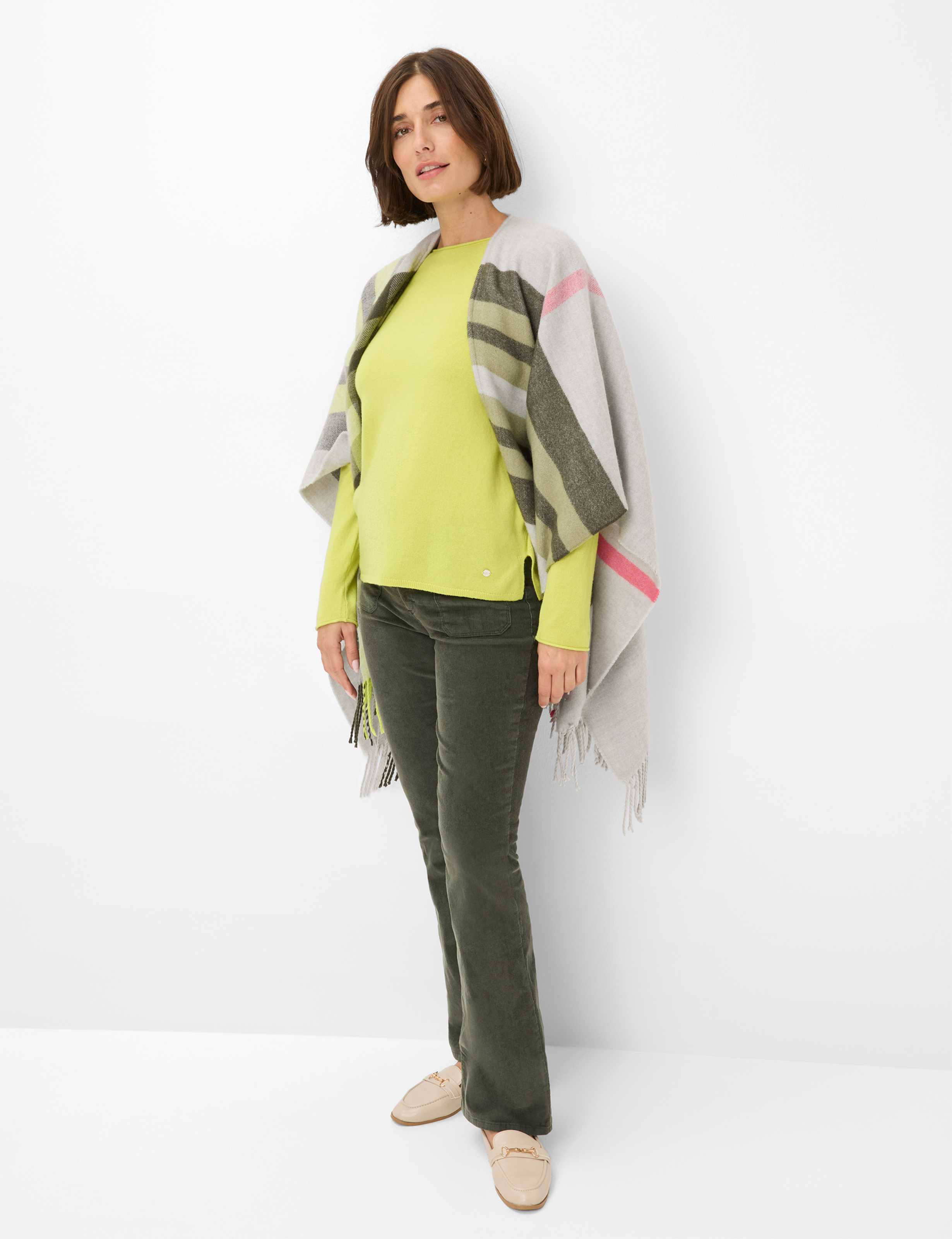 Dames Style LIZ Lichtgroen  Model outfit