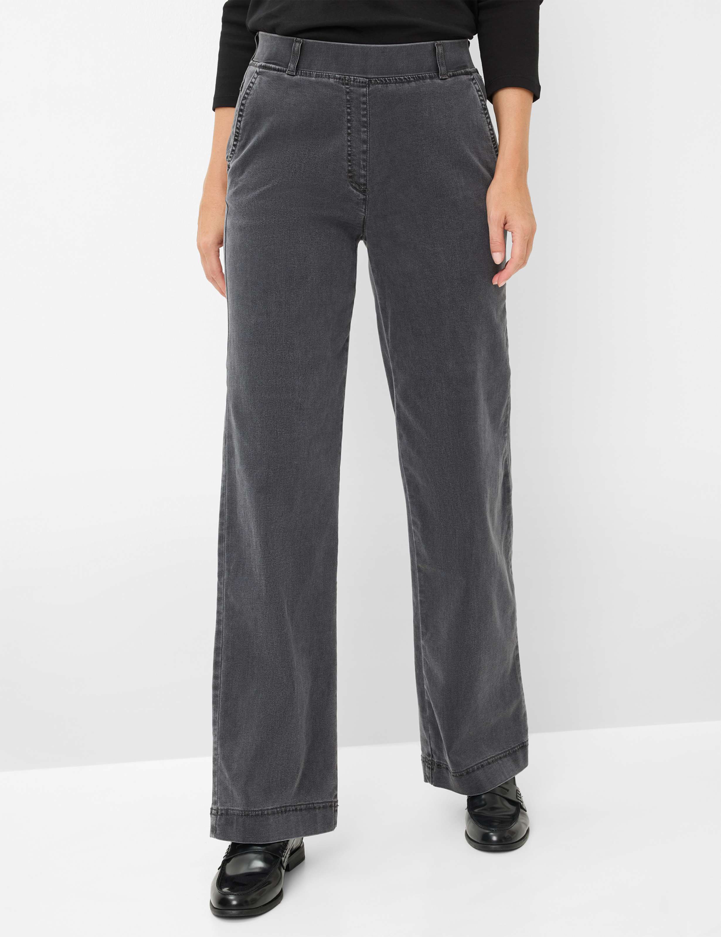 Grautöne, Damen, Style PAM FLARED, MODEL_FRONT_ISHOP