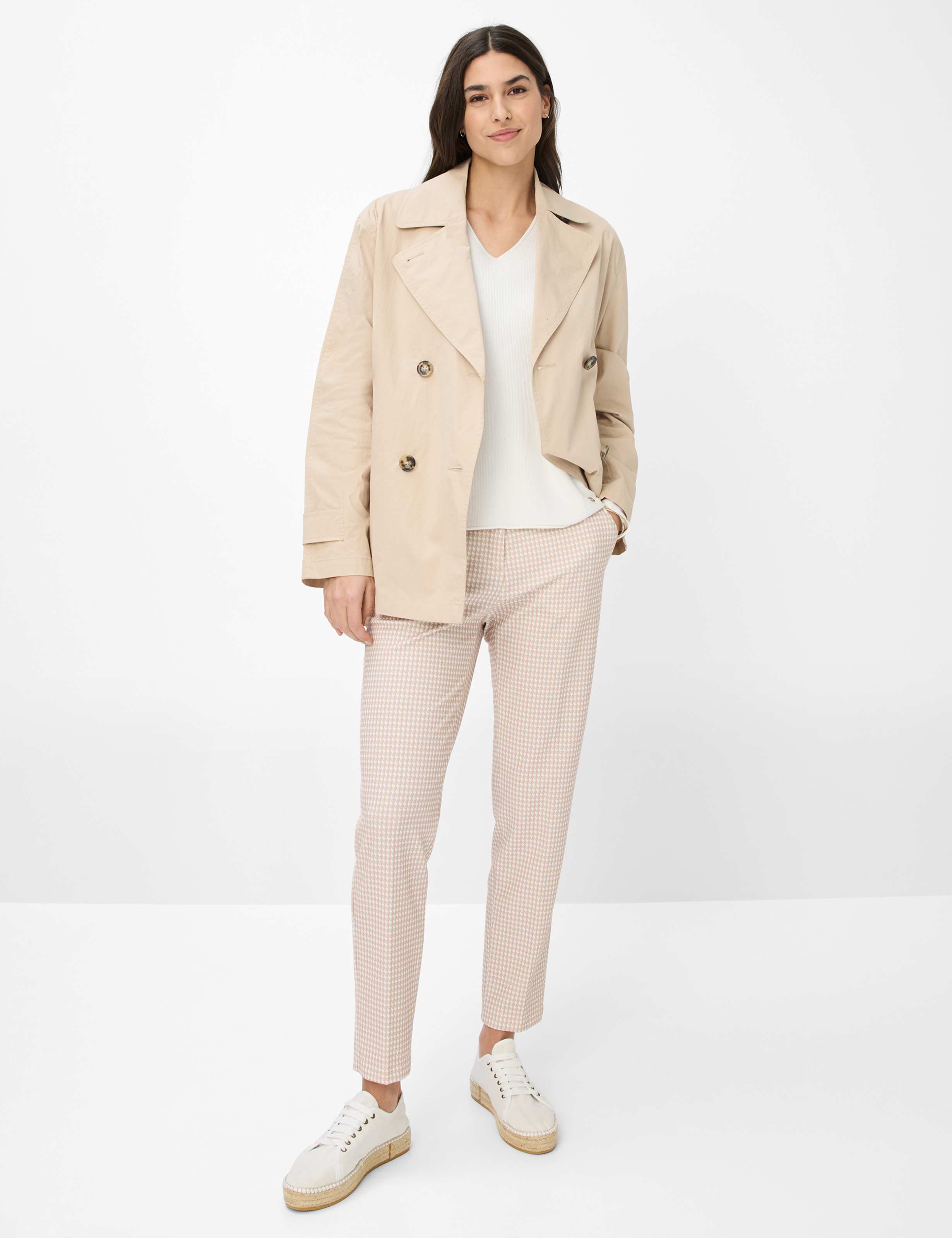 Damen Style LESLEY Cremeweiß  Model Outfit