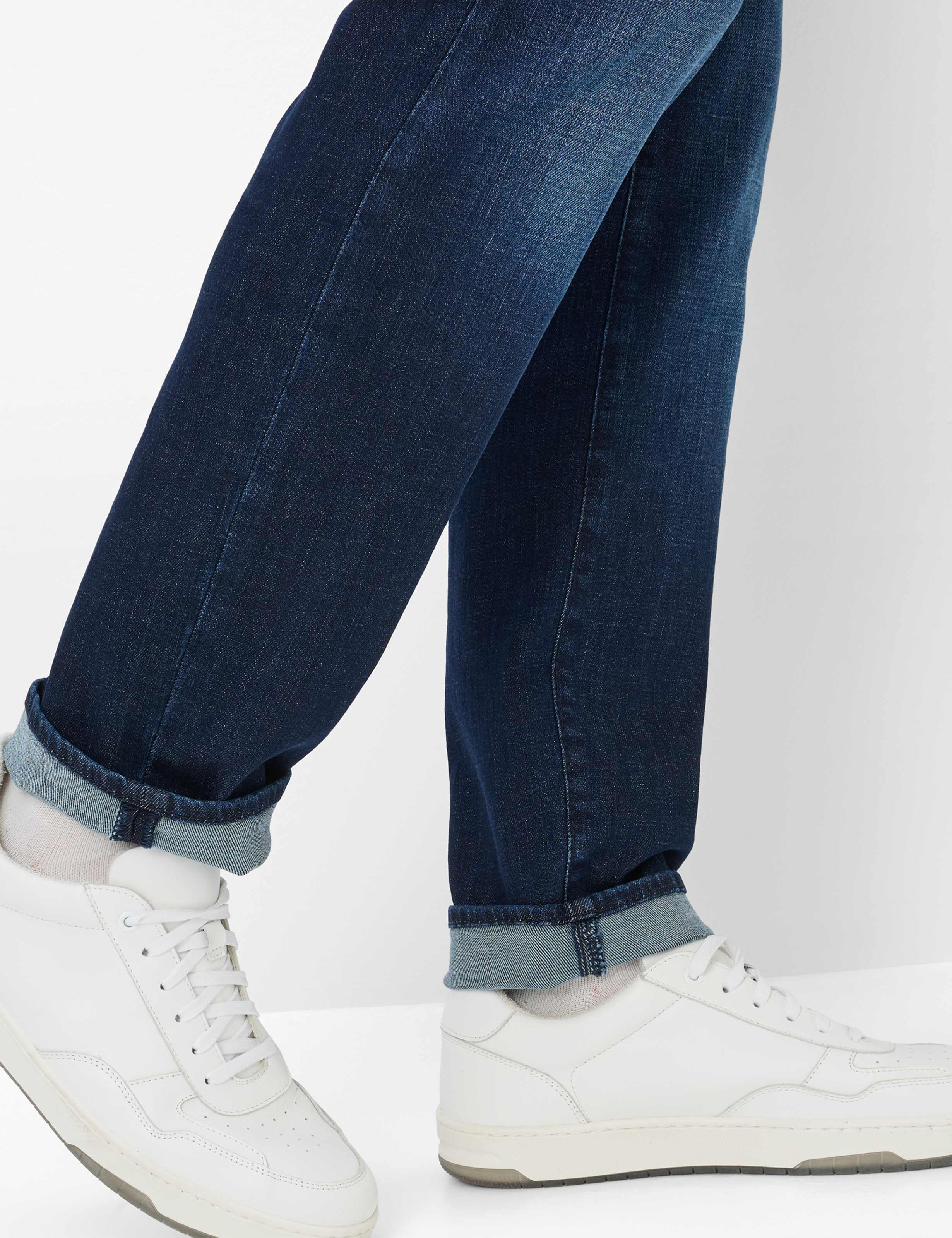 Men Style CHUCK Denim Blue Modern Fit Detail 1
