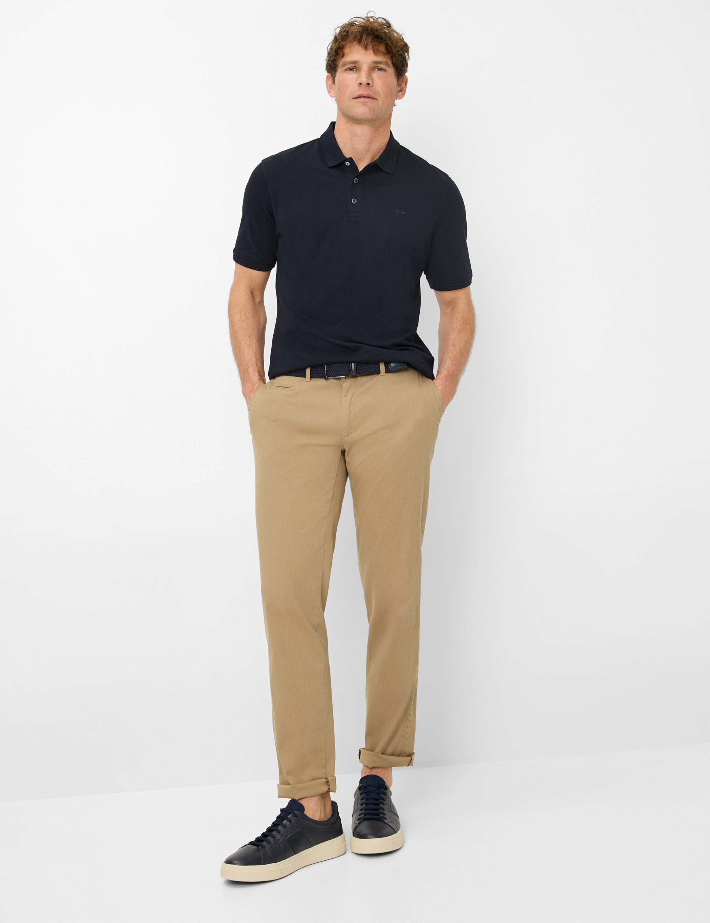 Herren Style FABIO IN Hellbraun Modern Fit Model Outfit