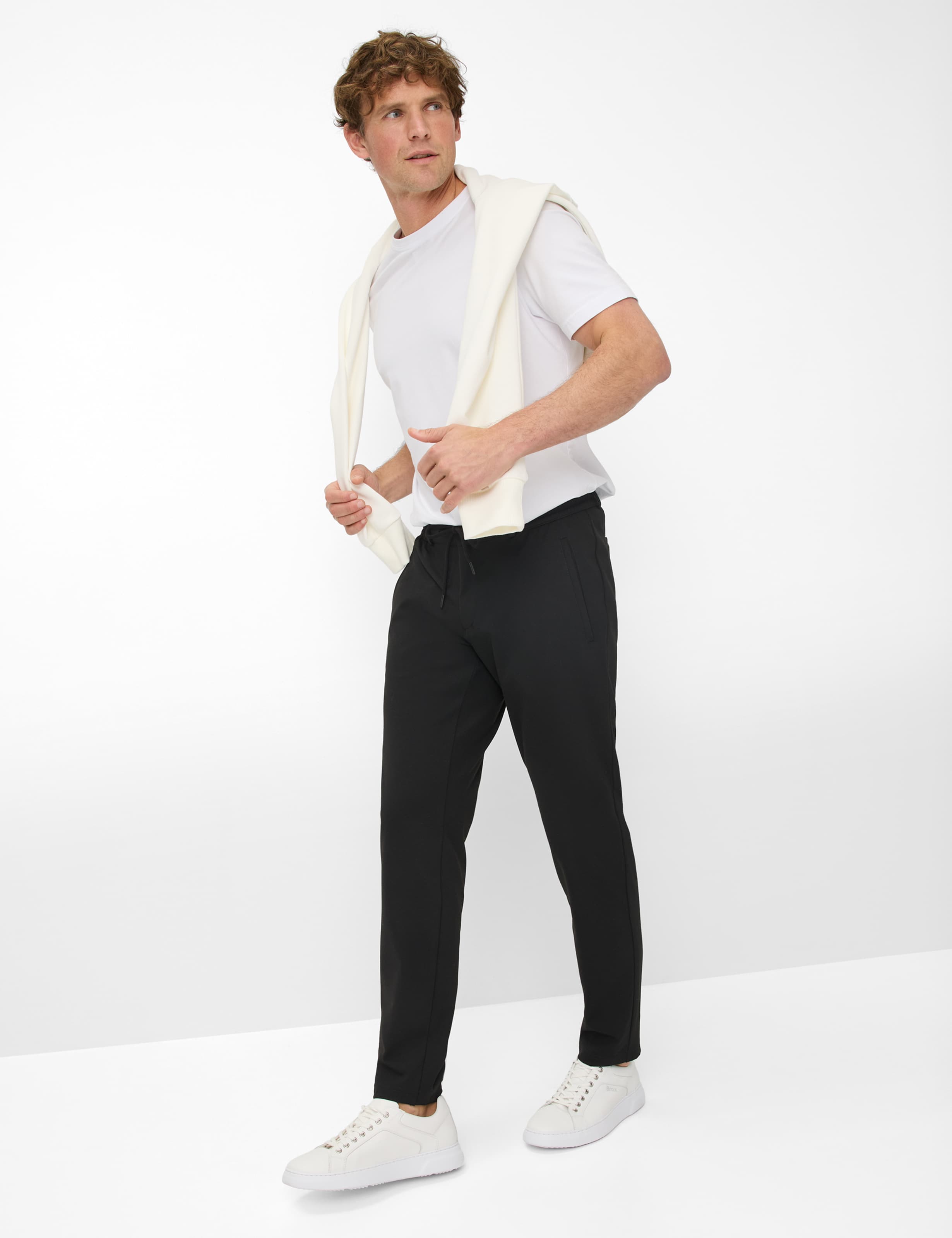 Men Style PHIL Black Modern Fit Model Outfit