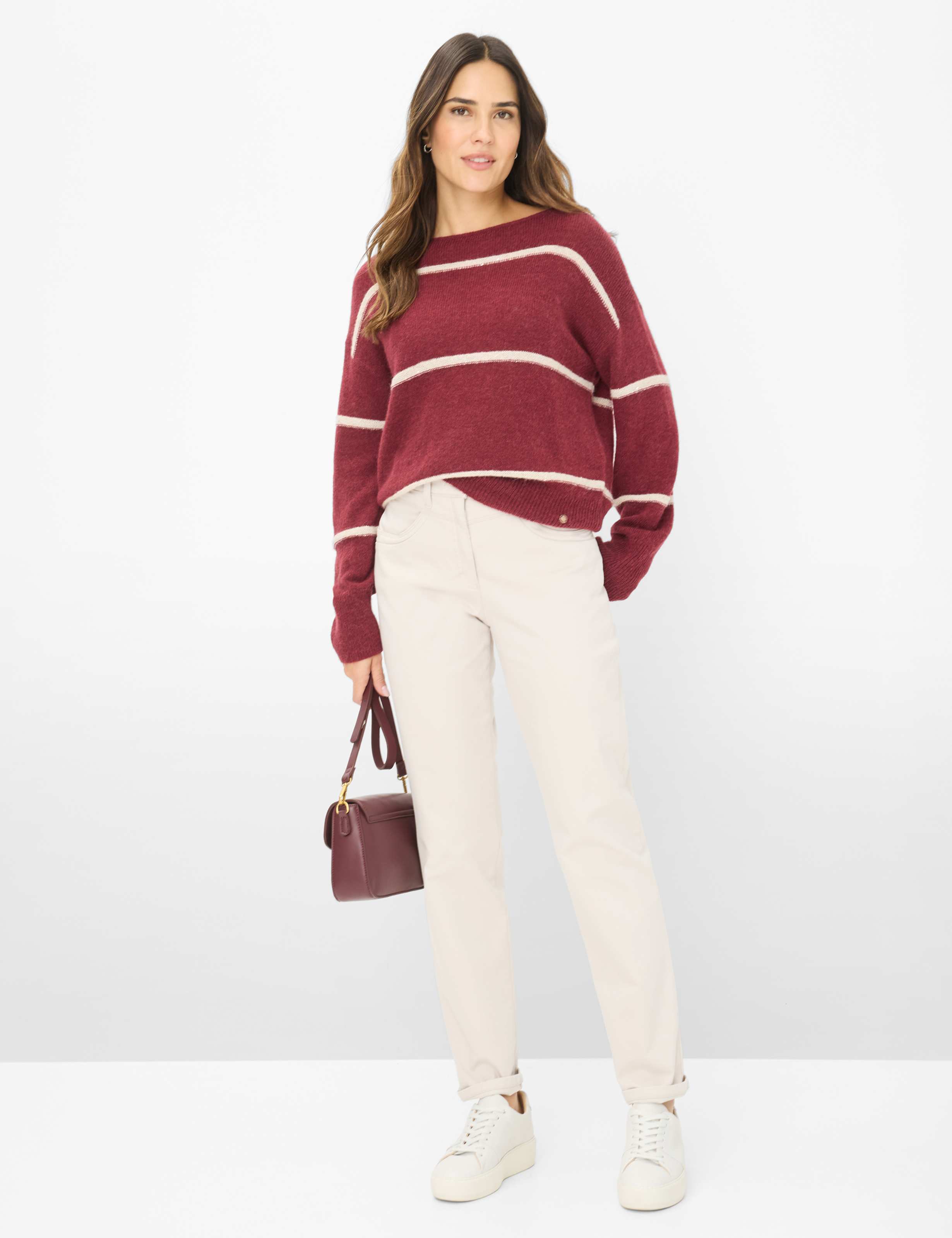 Femme Style CAREN NEW Beige Clair Comfort Plus Fit Tenue du mannequin
