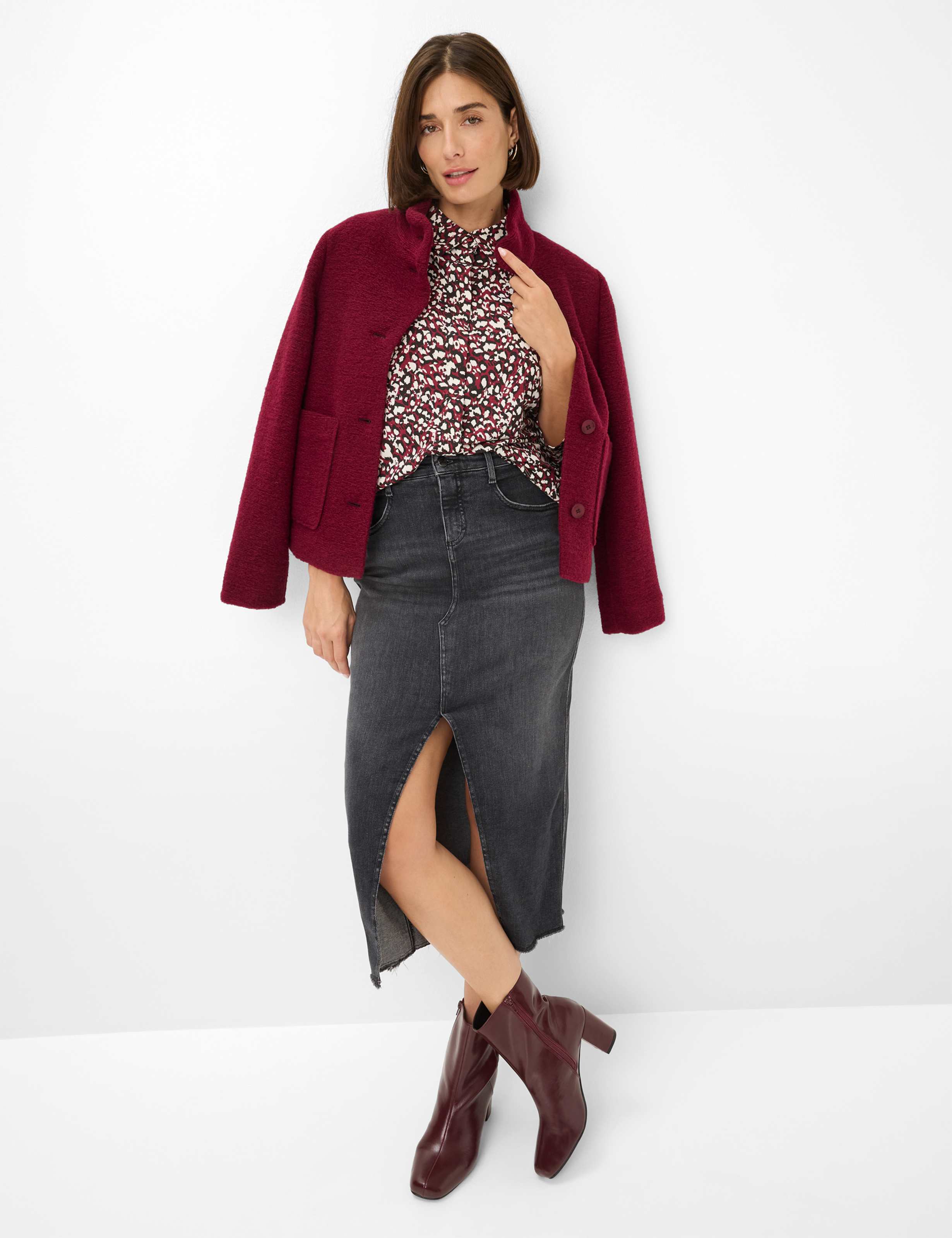Damen Style CELIA M Dunkelrot  Model Outfit