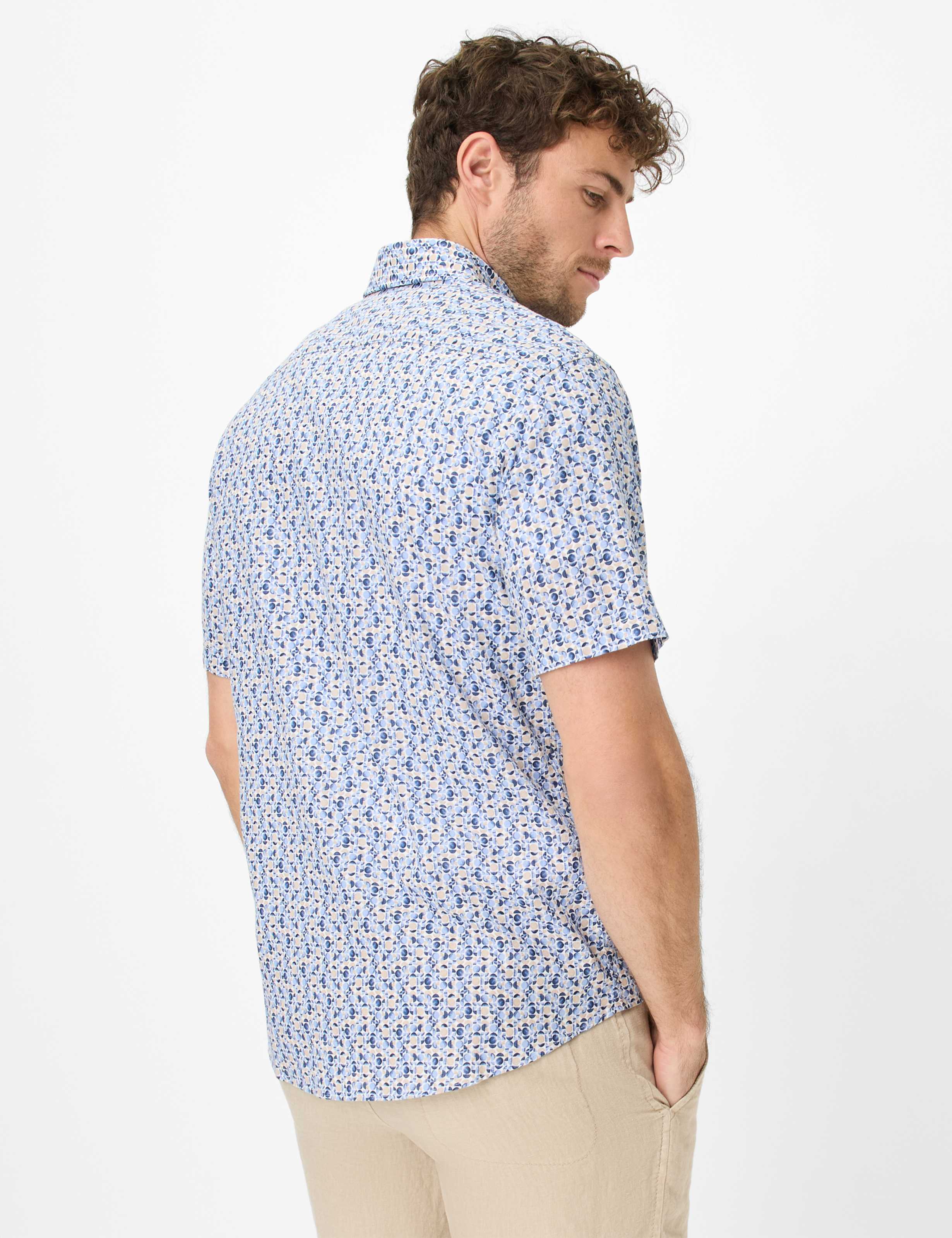Herren Style DAN Dunkelblau  Model Rueck