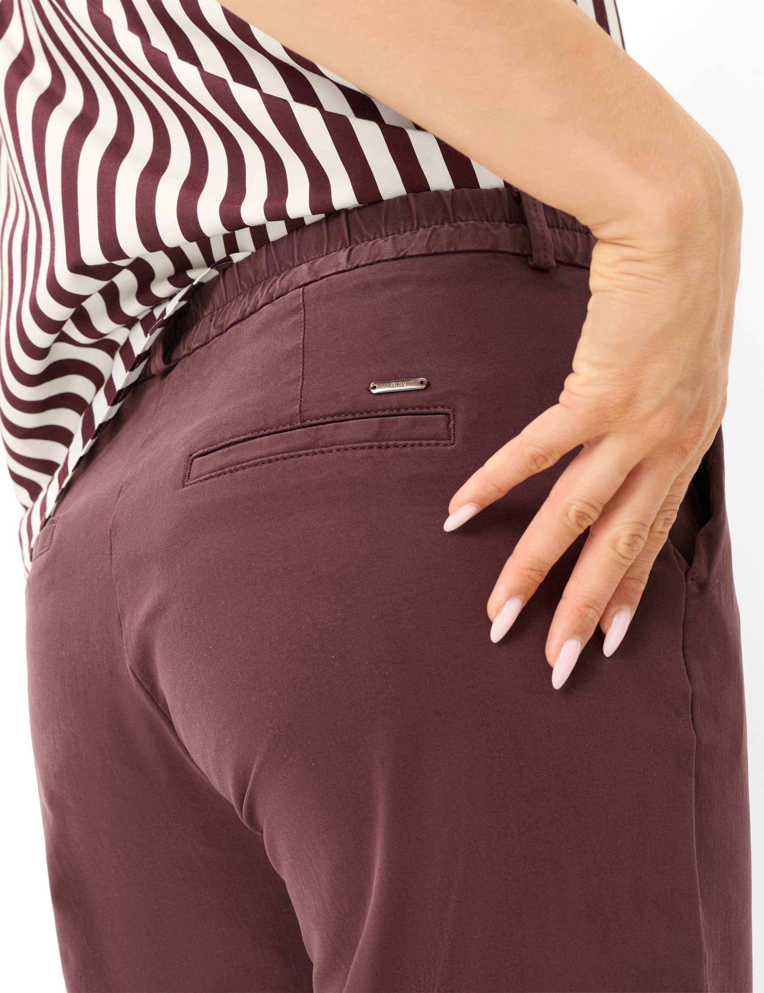 Femme Style MARON S Violette Foncé Regular Fit Détail 2