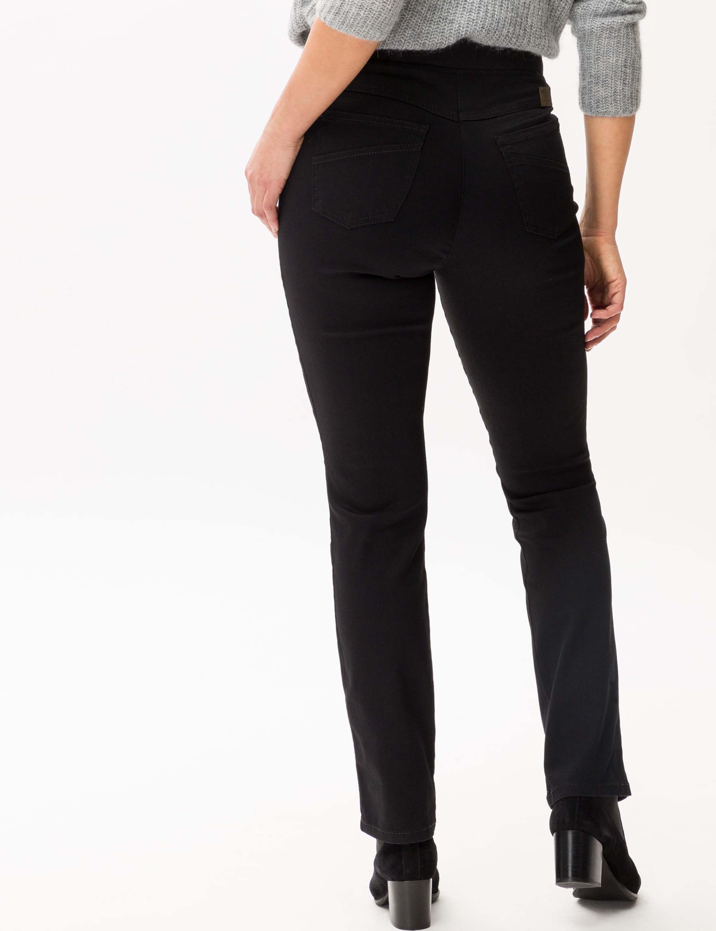 Damen Style PAMINA Denim Schwarz Slim Fit Model Outfit