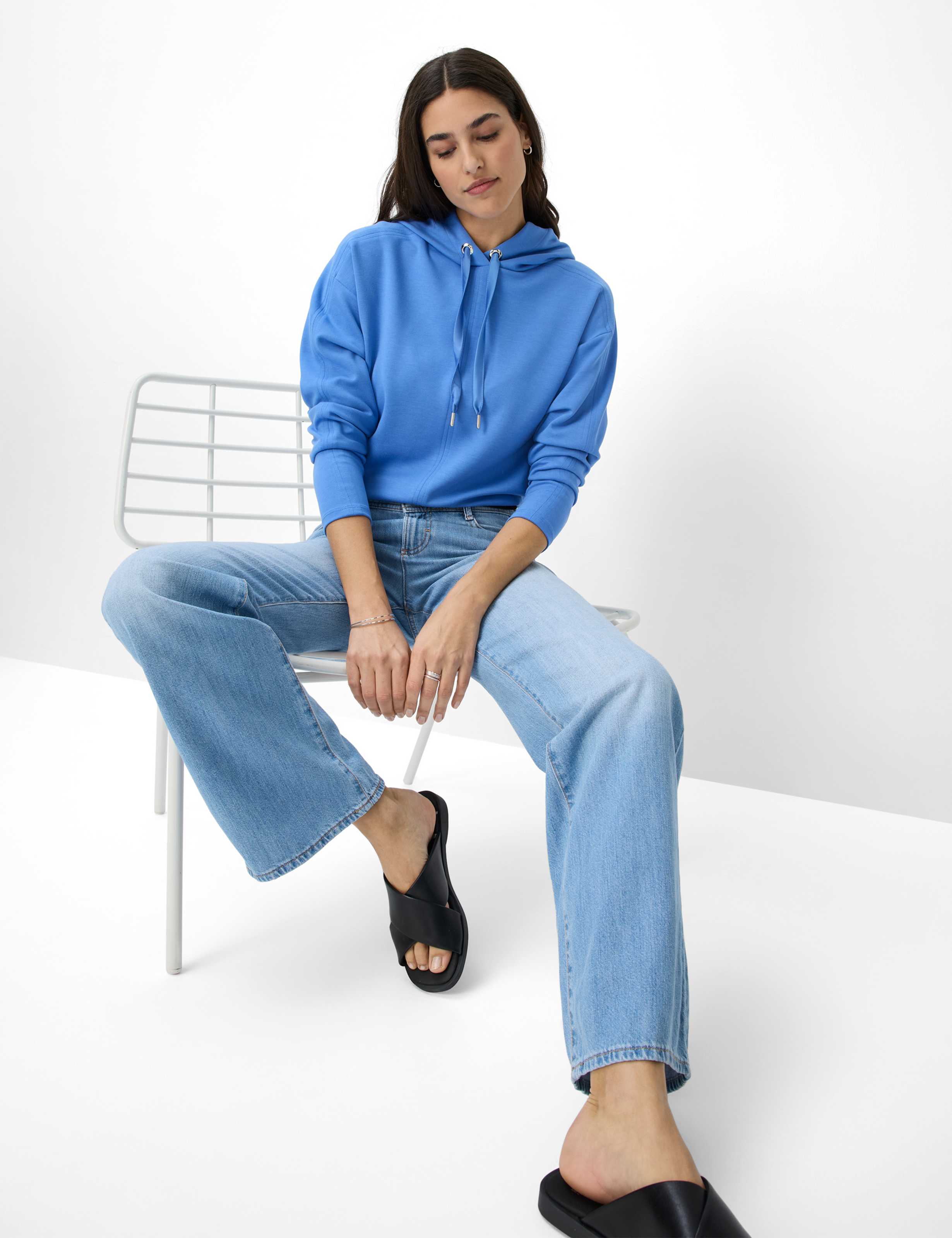 Femme Style BEE Bleu  Détail 1