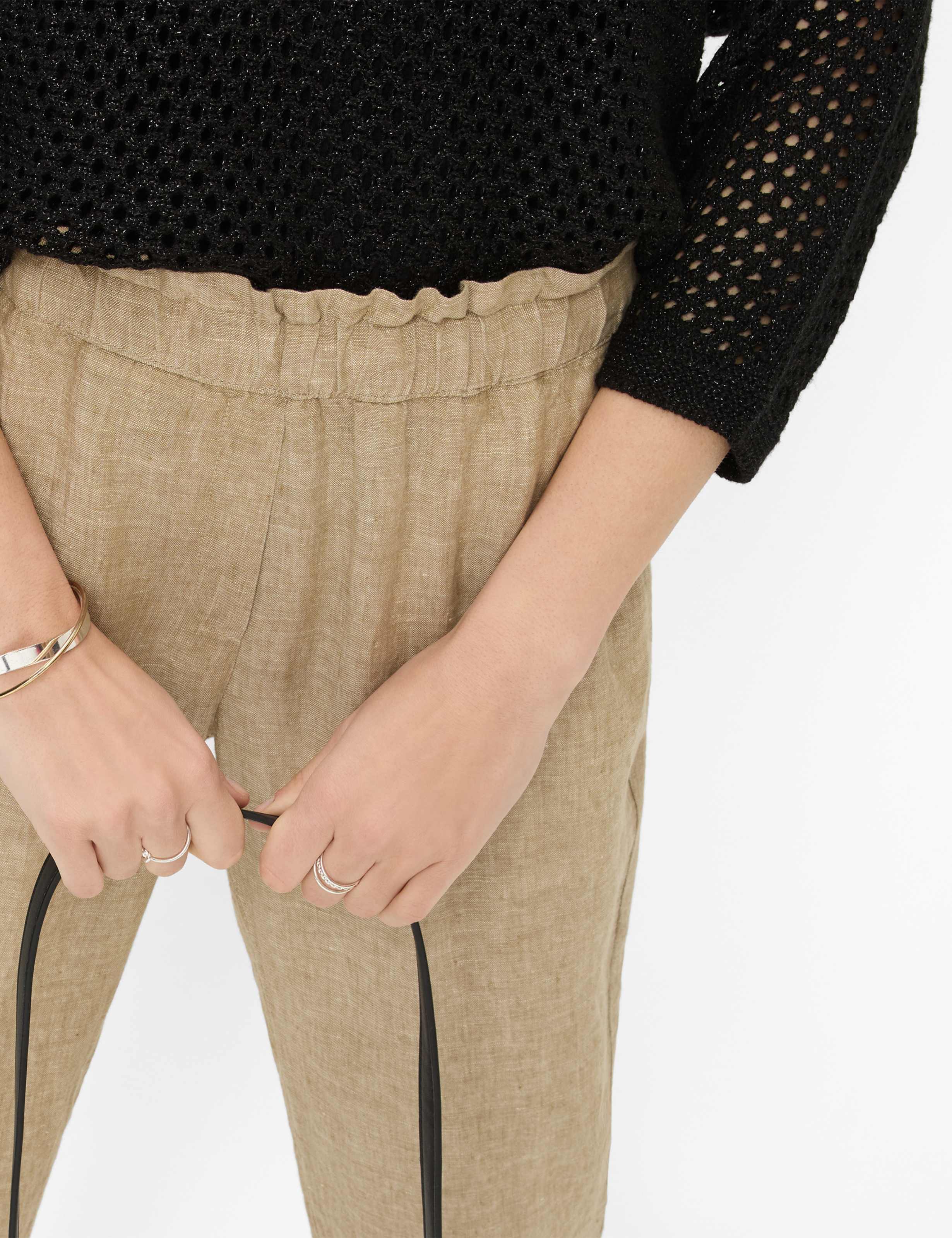 Women Style MONA S Beige Relaxed Fit Detail 1