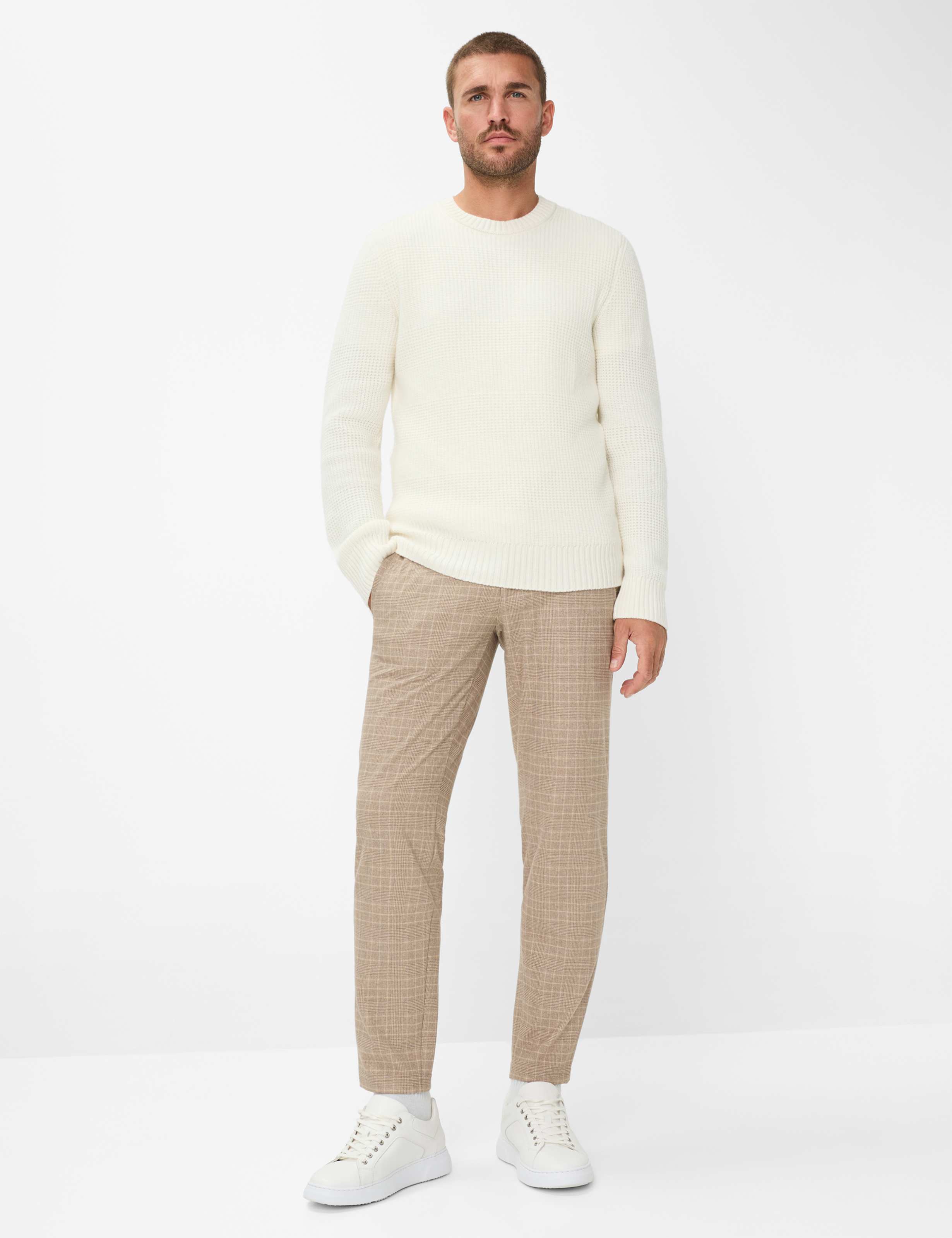 Men Style PHIL Light Brown Relaxed Fit Model Outfit