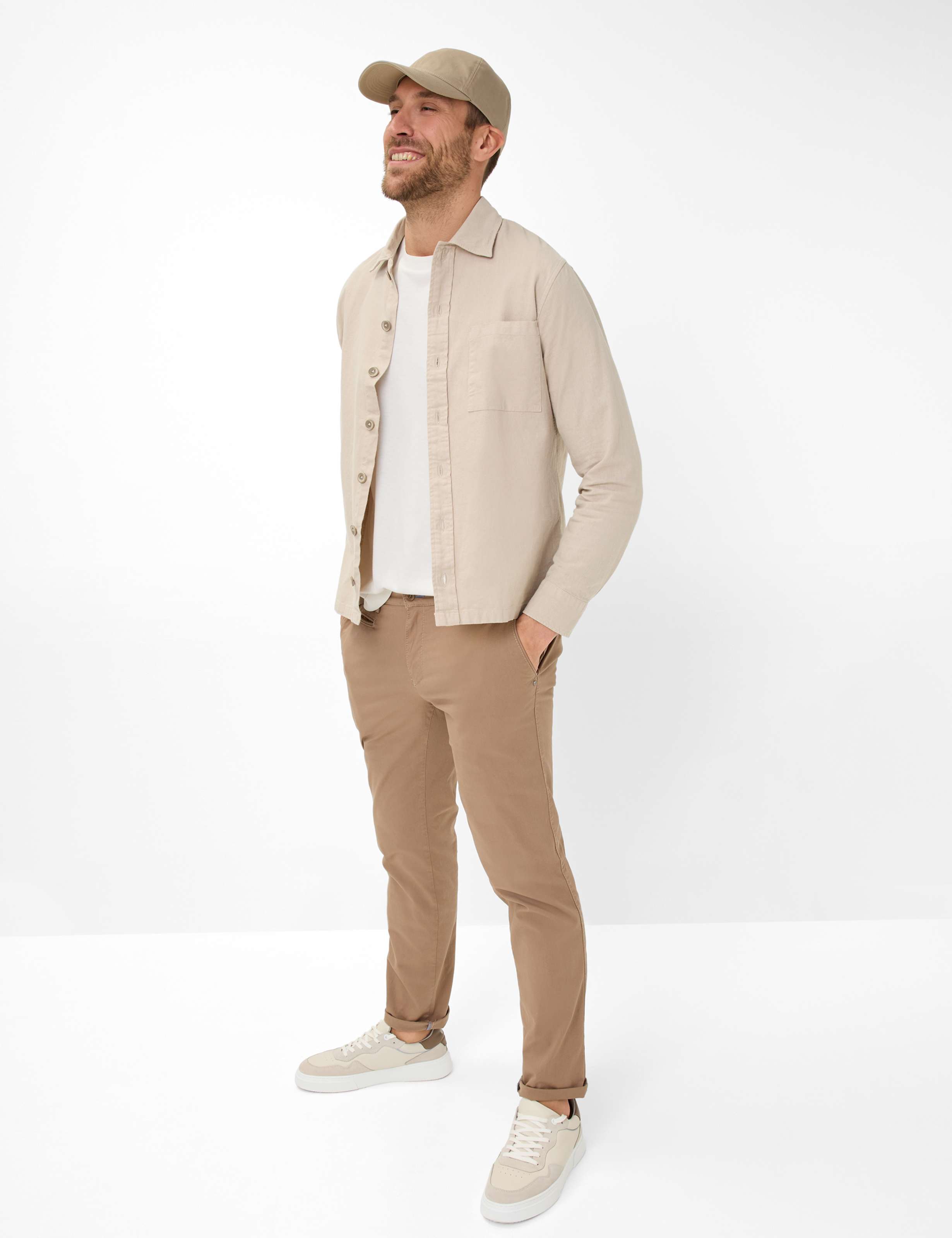 Homme Style FABIO IN Marron Modern Fit Tenue du mannequin