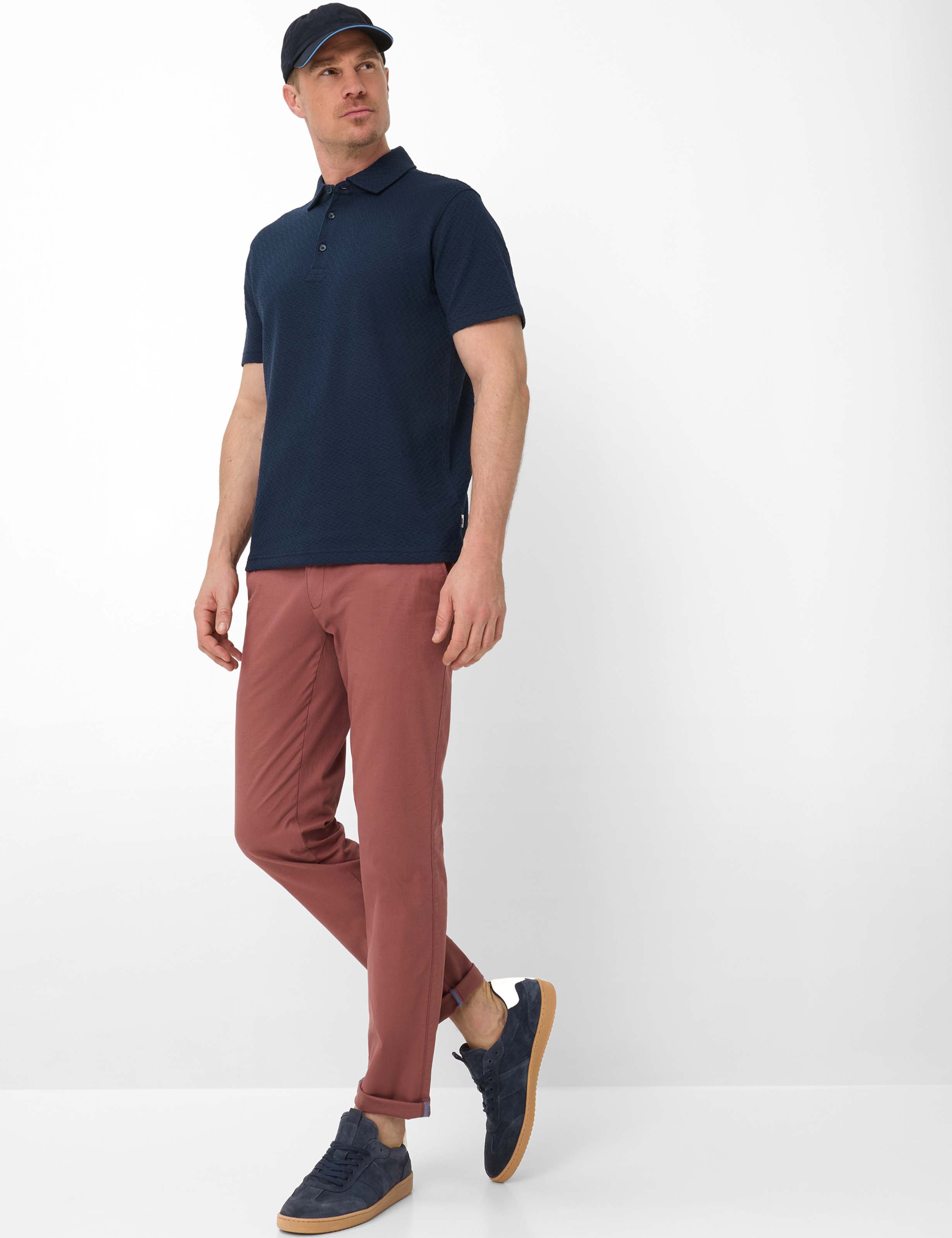 Herren Style PAN Dunkelblau  Model Outfit