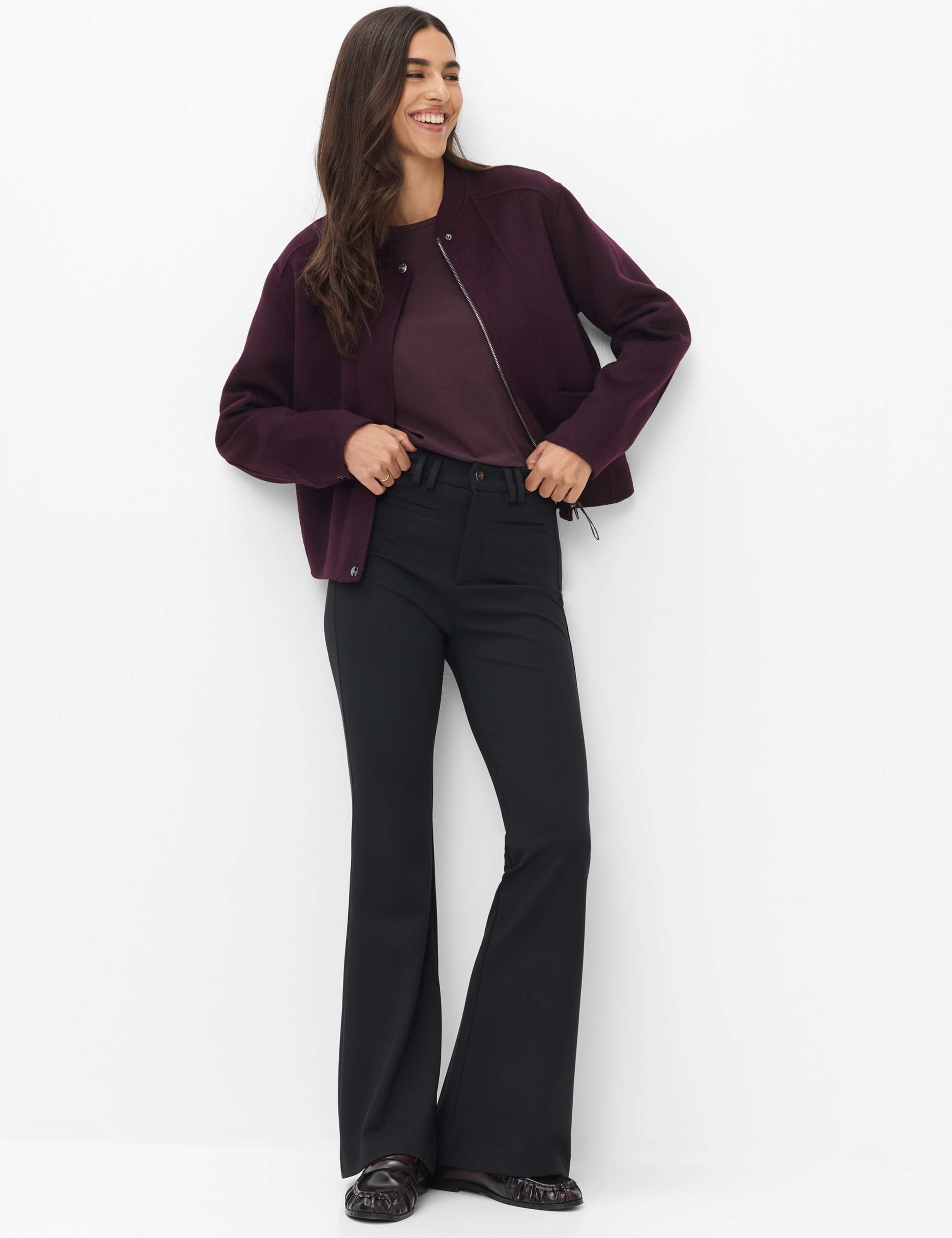 Damen Style SHAKIRA Schwarz Slim Fit Model Outfit