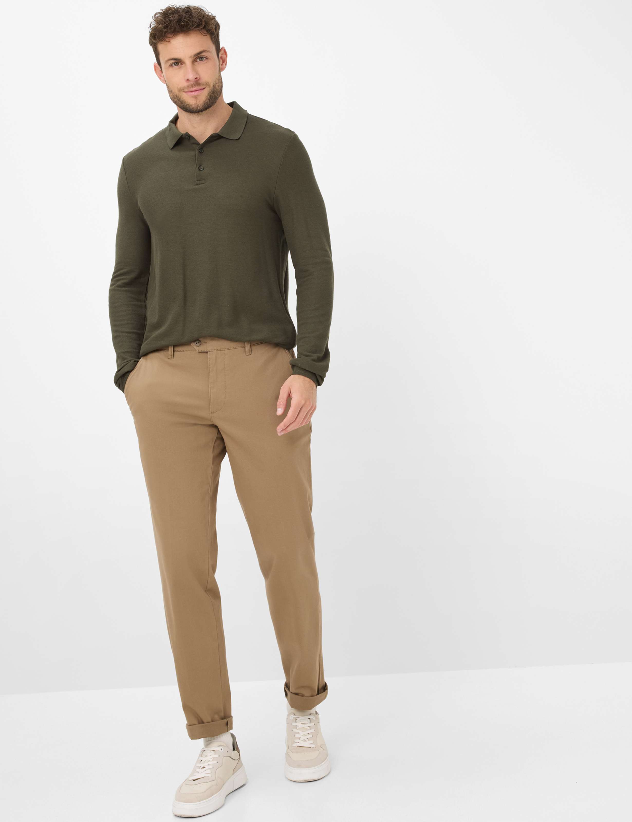 Herren Style JIM Hellbraun Modern Fit Model Outfit