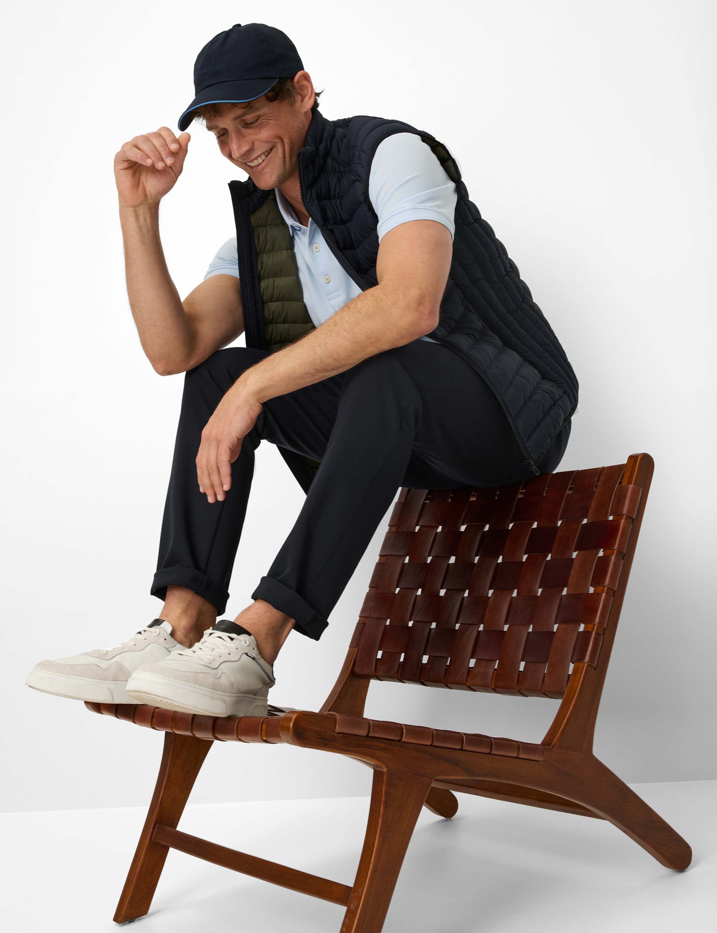 Herren Style CHUCK Dunkelblau Modern Fit Detail 1