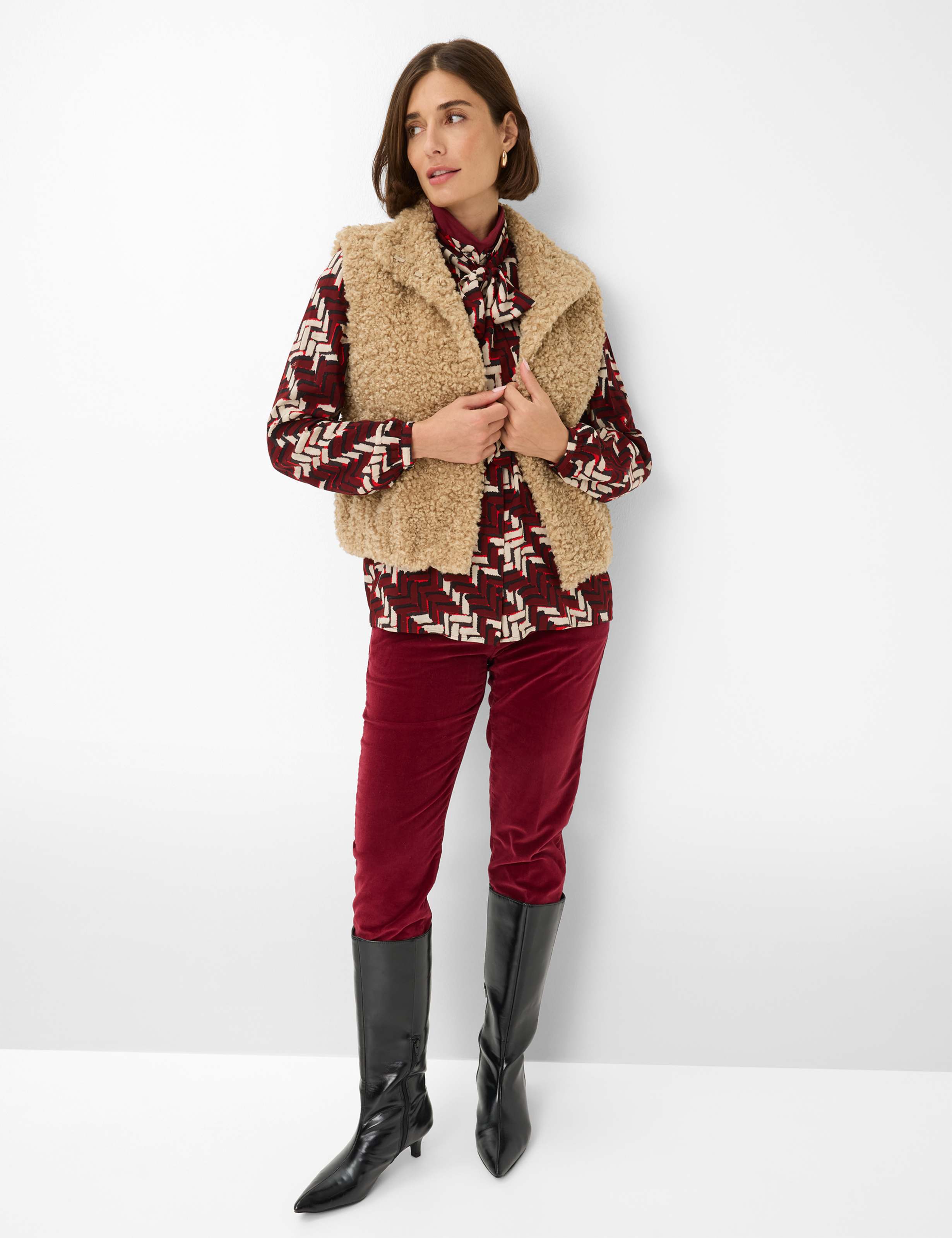 Dames Style VIVI Donkerrood  Model outfit