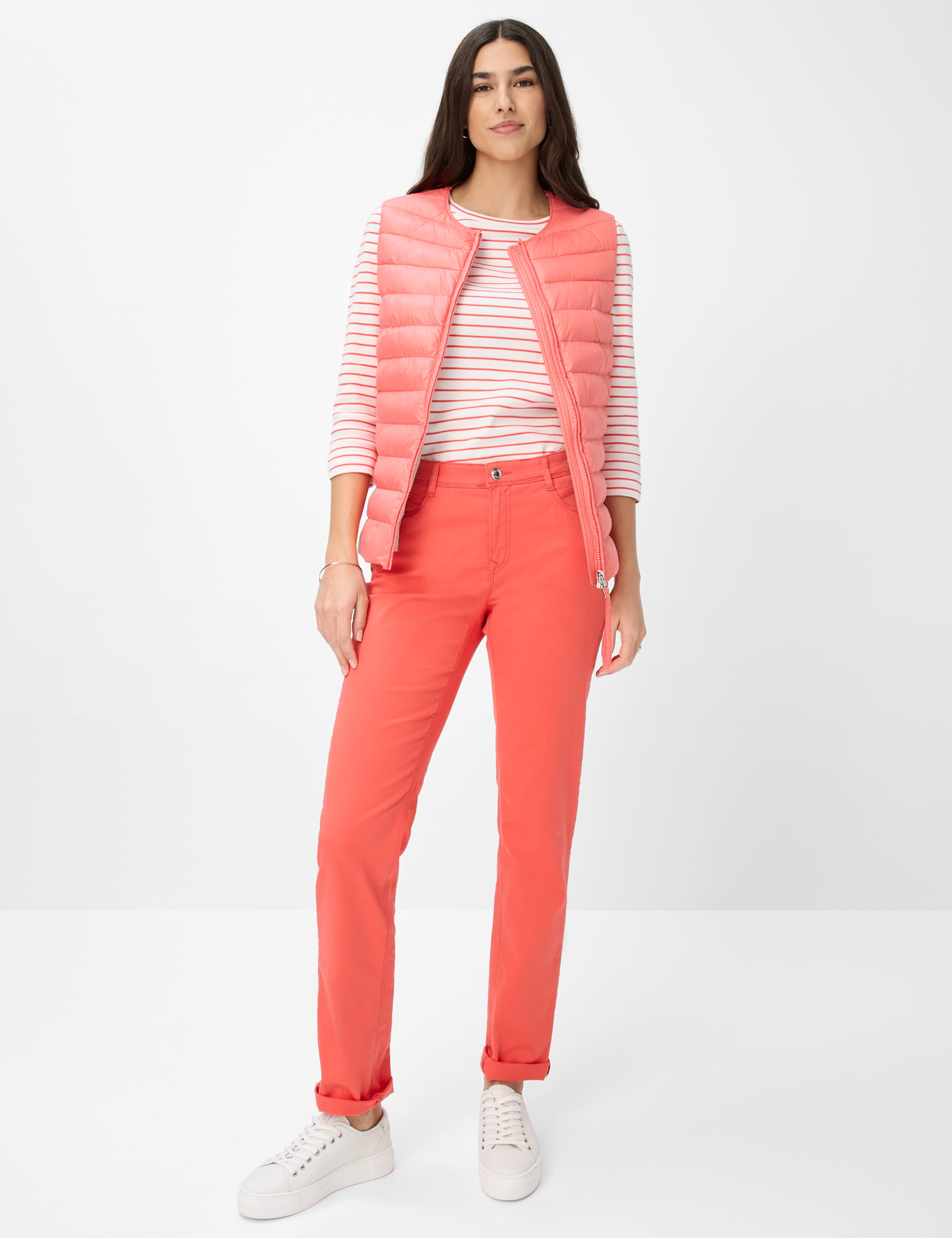 Women Style MARY Red Regular Fit Model Outfit