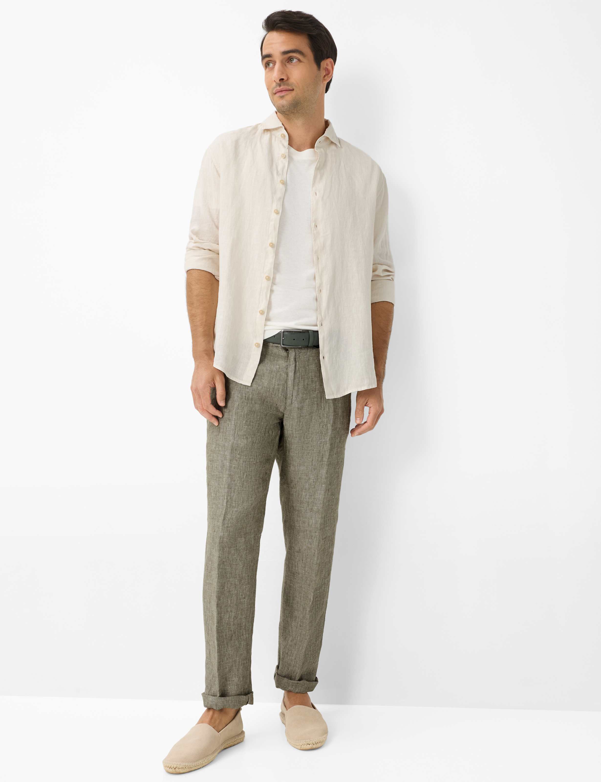 Homme Style EVANS Vert - Khaki Regular Fit Tenue du mannequin