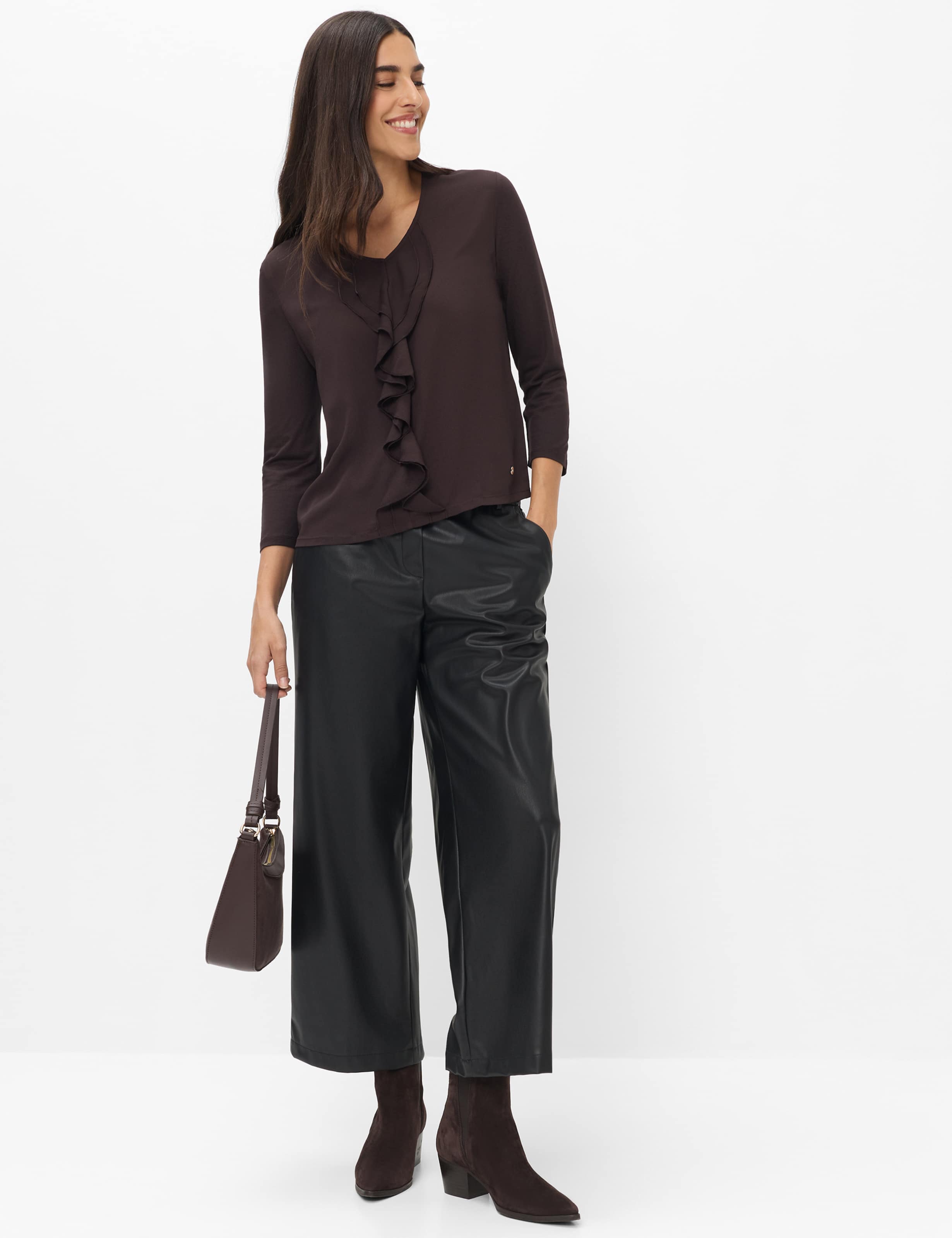 Damen Style CLARISA M Dunkelbraun  Model Outfit
