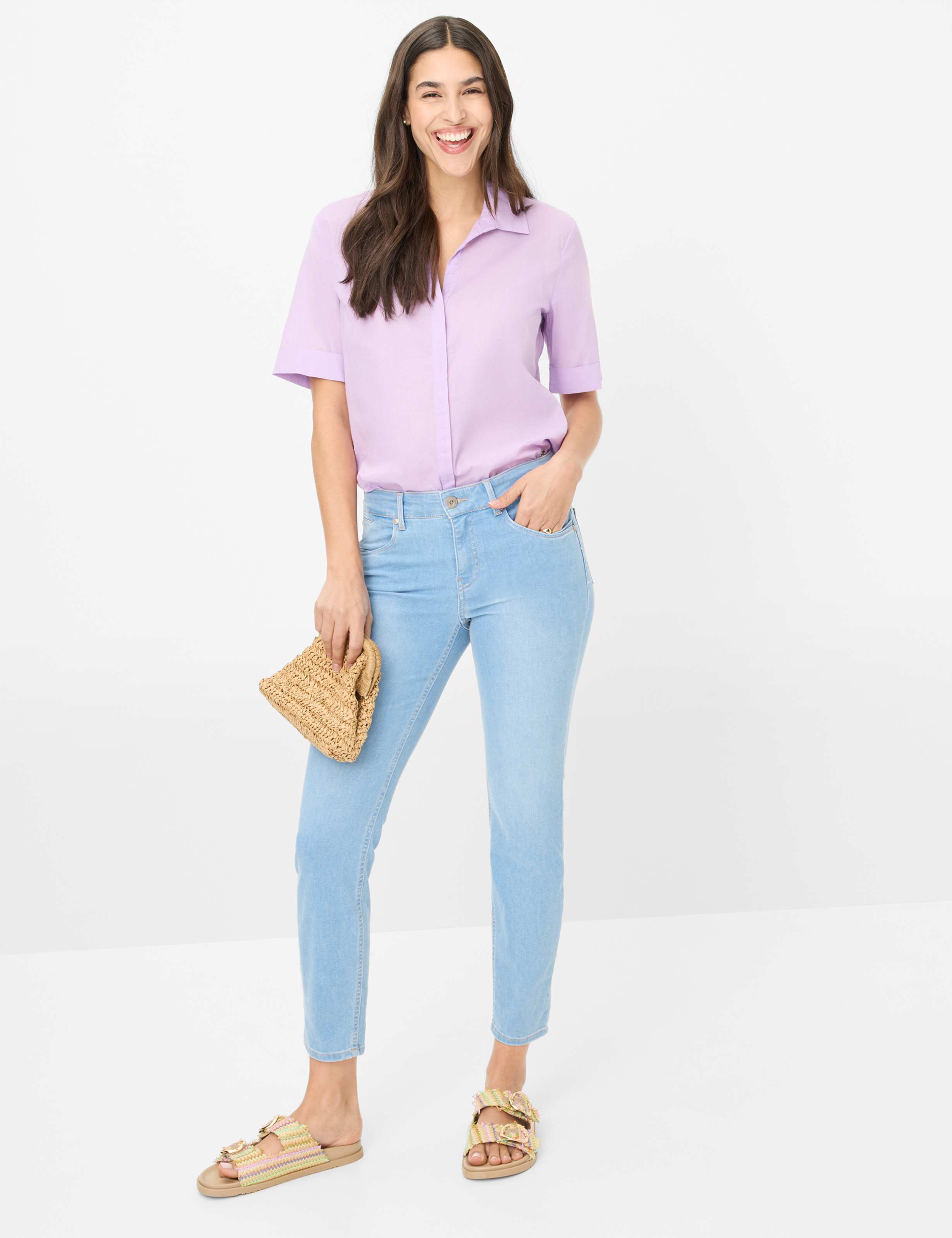 Damen Style SHAKIRA S Denim Hellblau Slim Fit Model Outfit