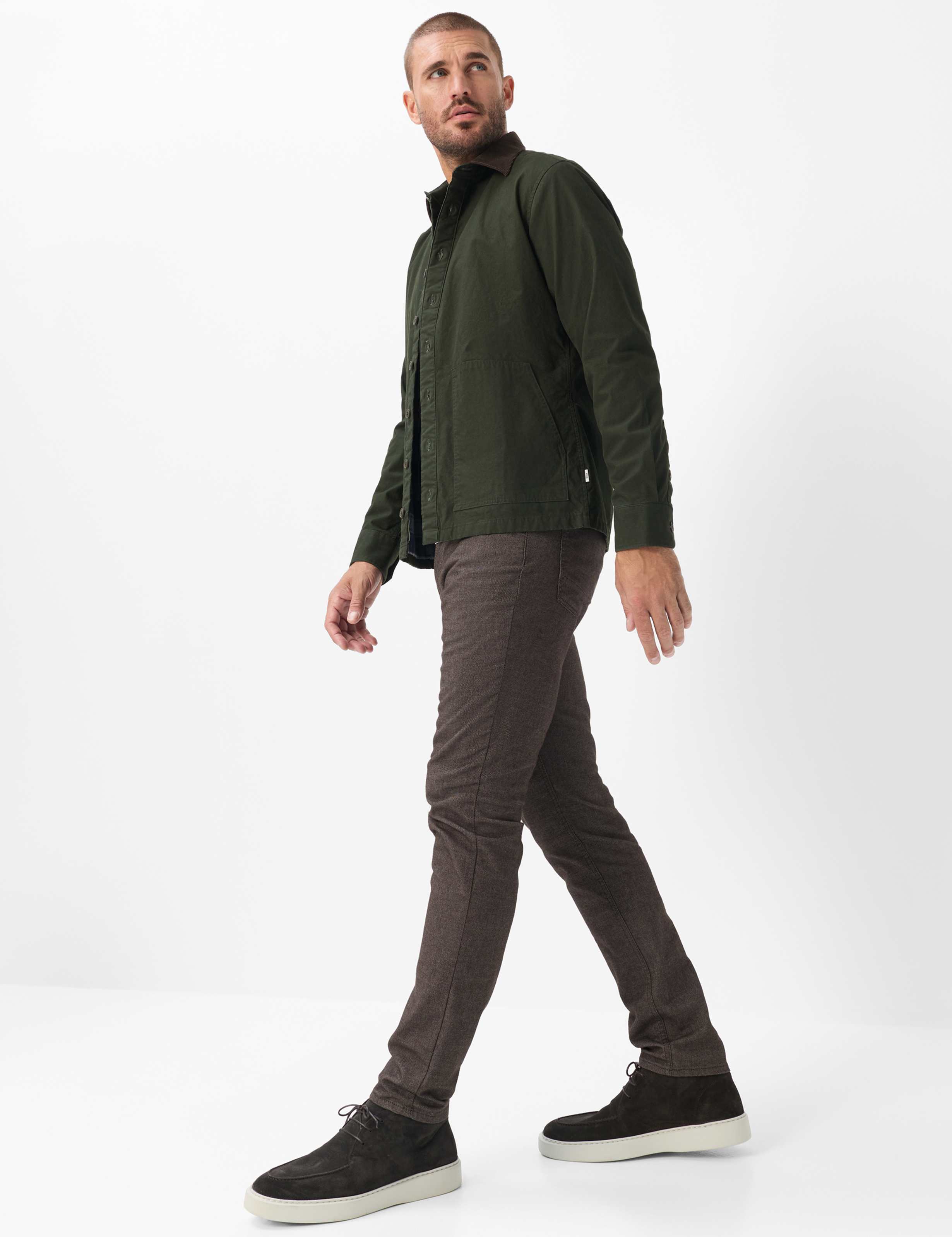 Homme Style CHUCK Marron Foncé Modern Fit Tenue du mannequin