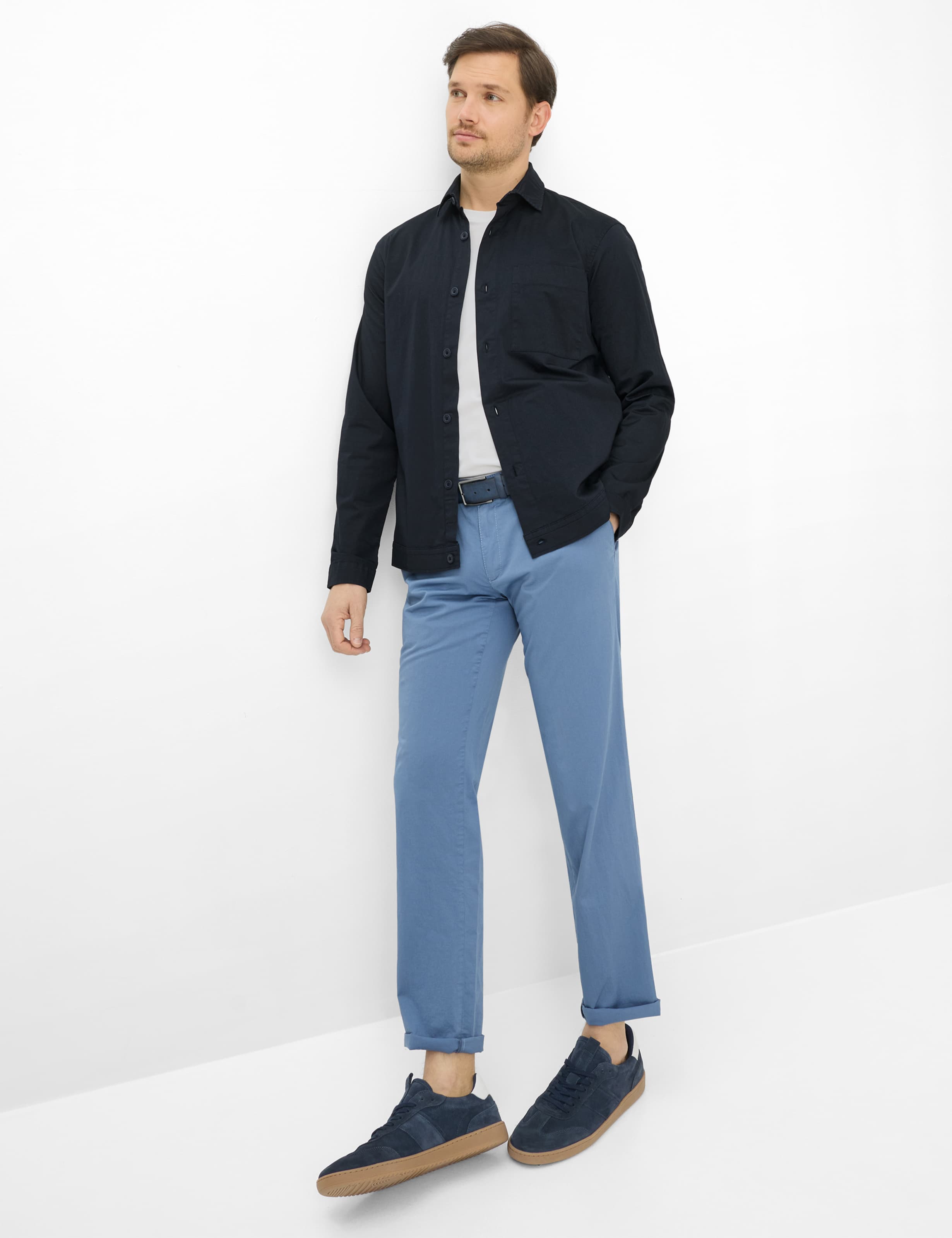 Herren Style KAY Dunkelblau  Model Outfit