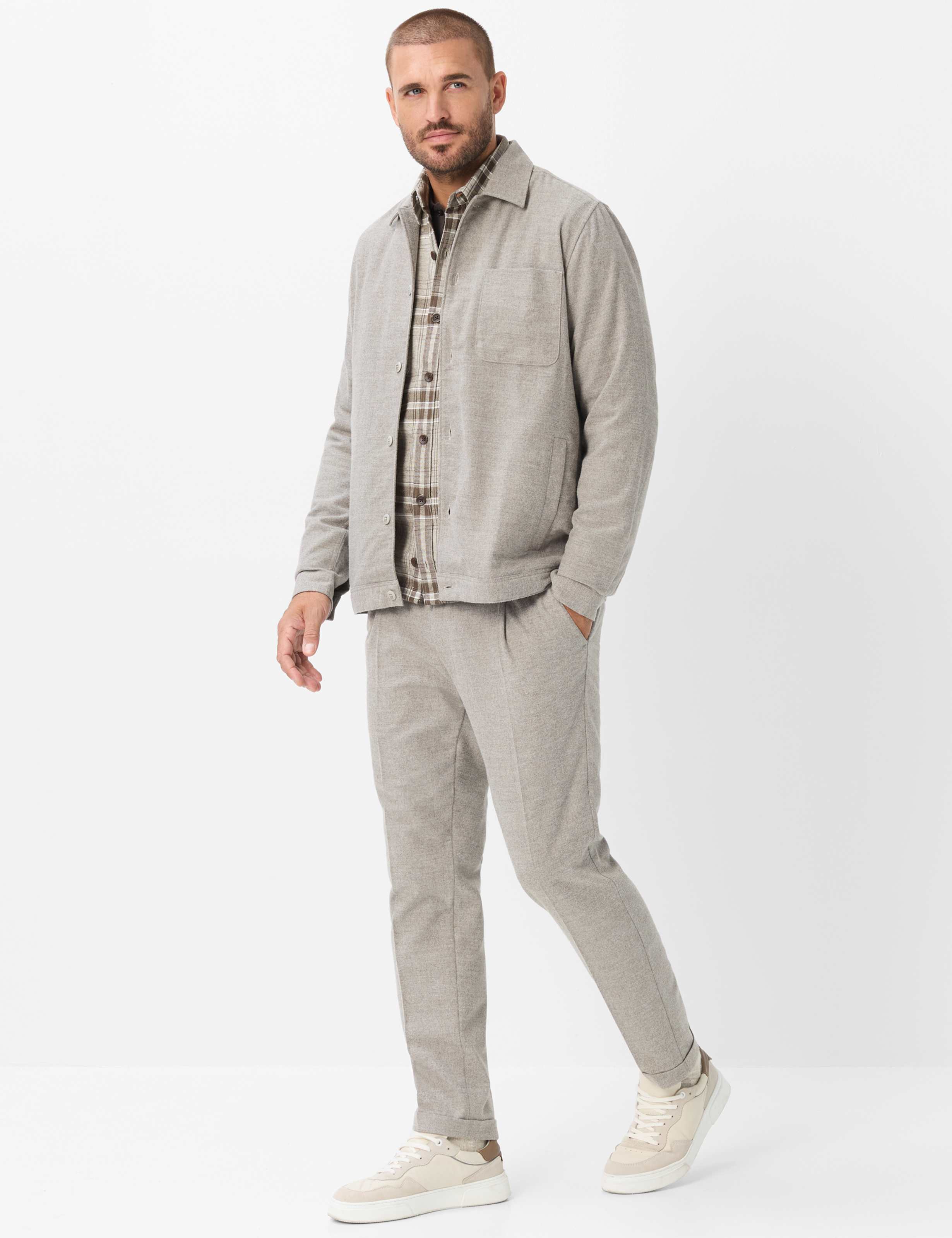 Herren Style LUCA Braun  Model Outfit