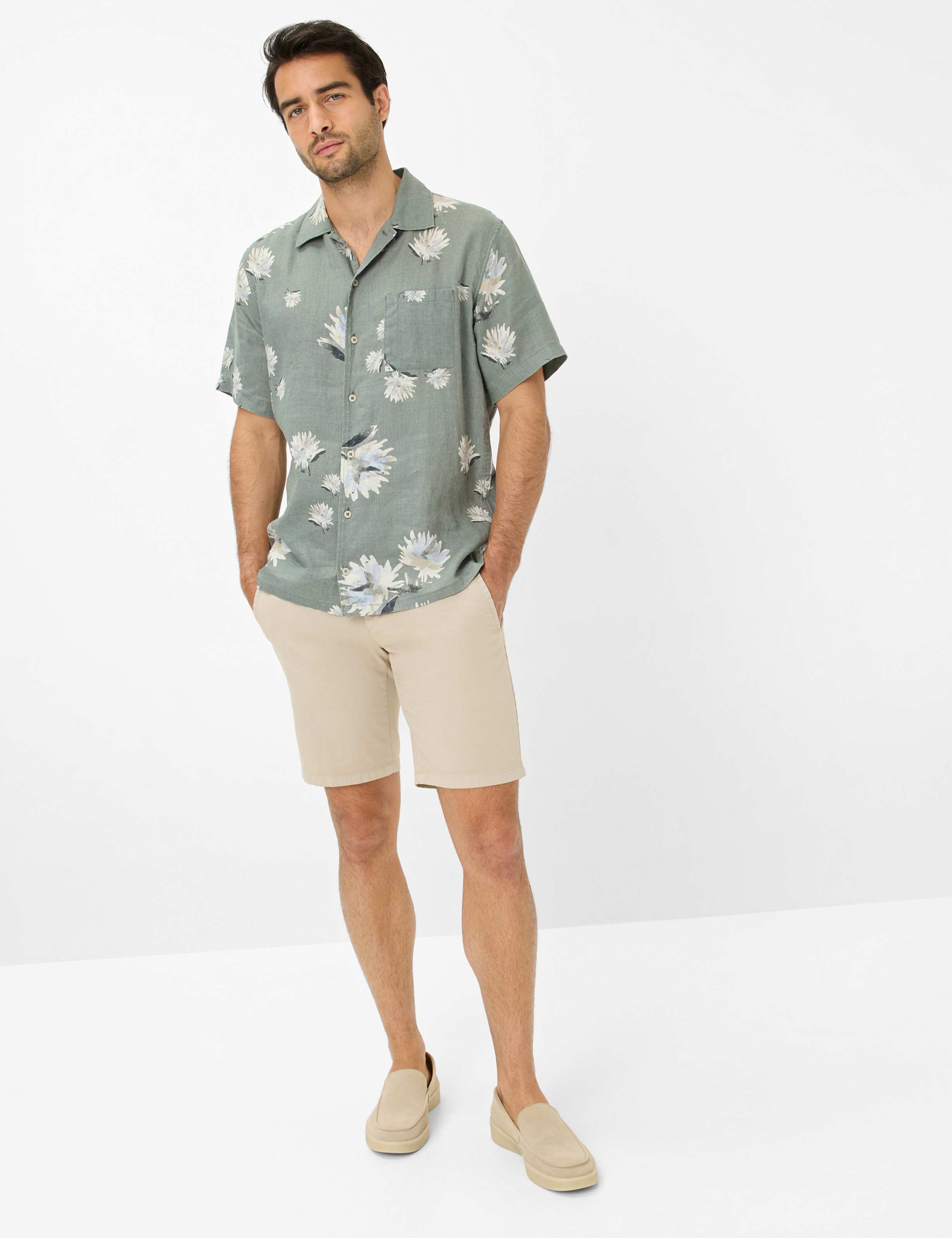 Men Style PHIL Beige Modern Fit Model Outfit