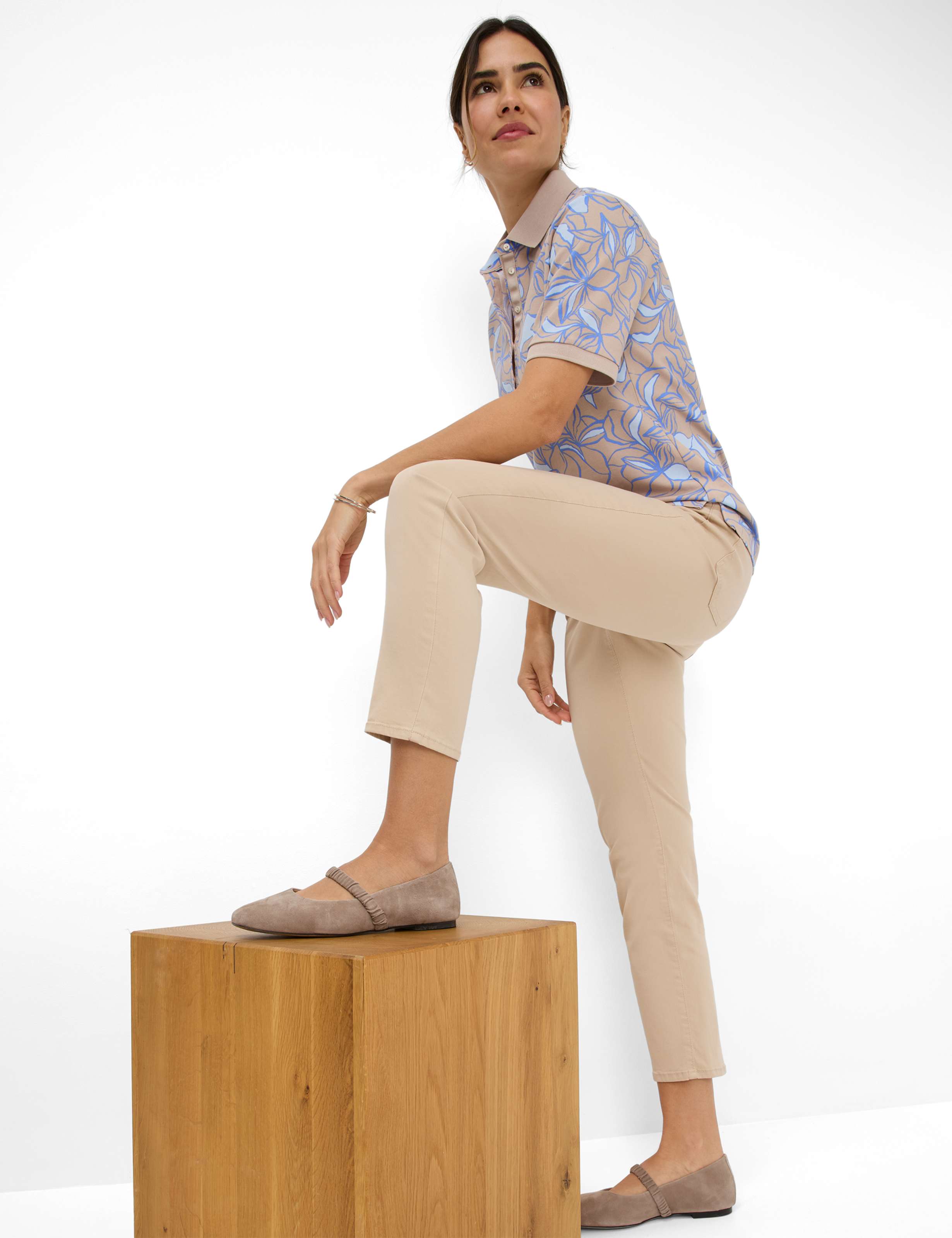 Women Style MARY S Denim Beige Regular Fit Detail 1