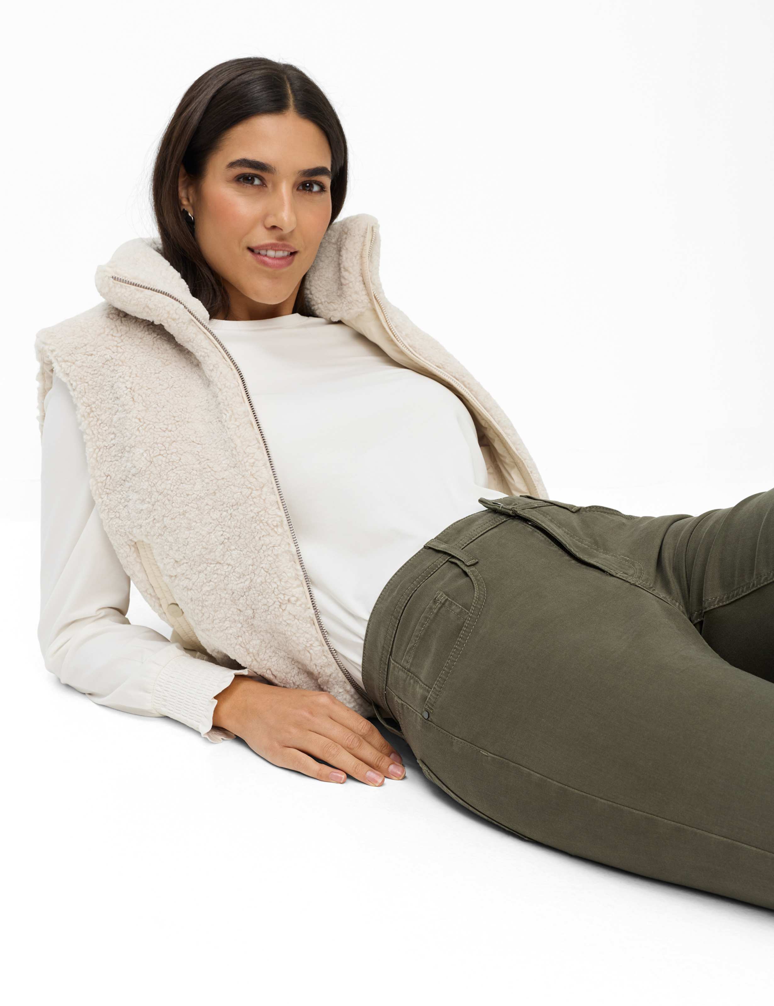 Damen Style CAROLA Grün - Khaki Feminine Fit Detail 1