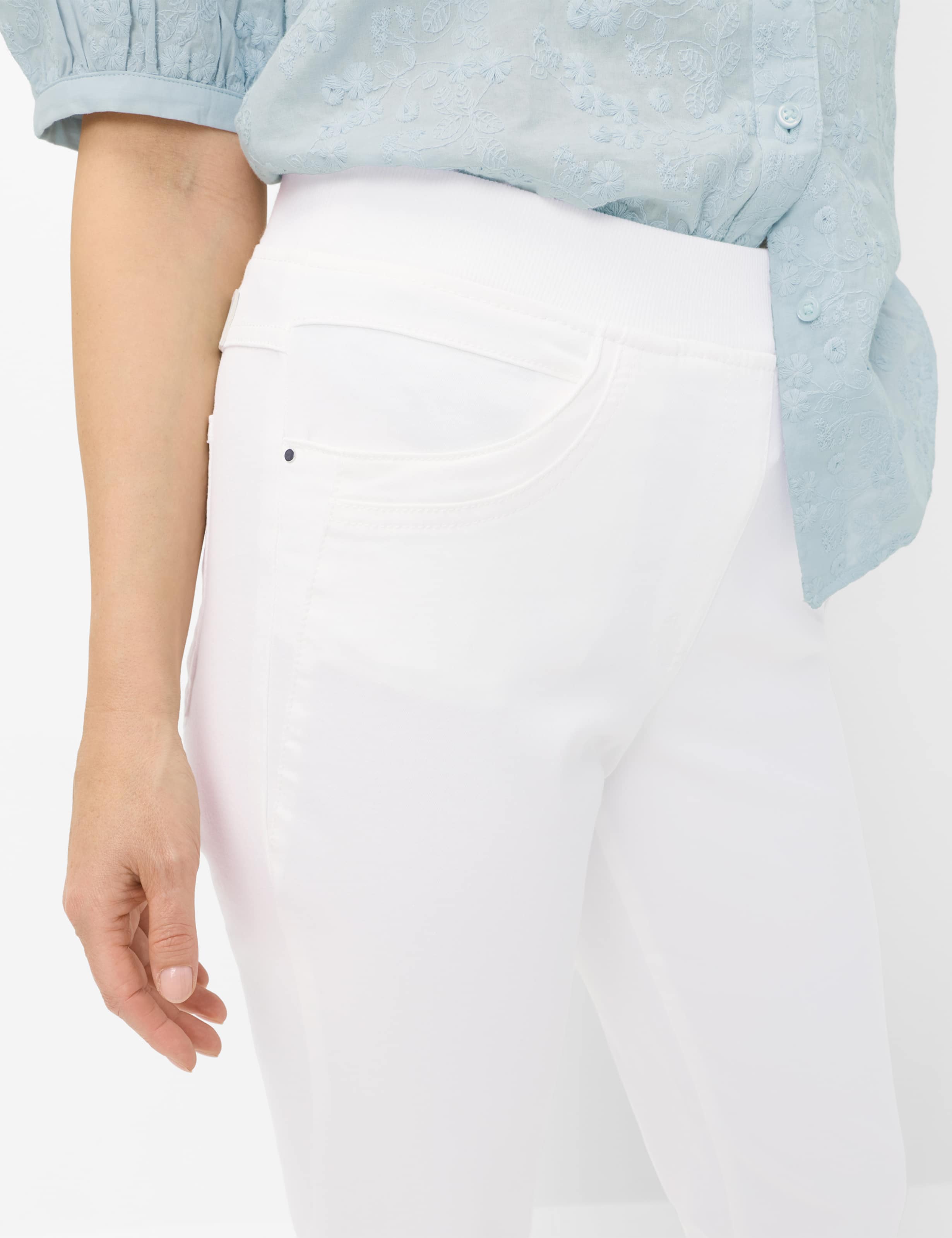 Dames Style CARINA FUN Denim Wit Comfort Plus Fit Detail 2